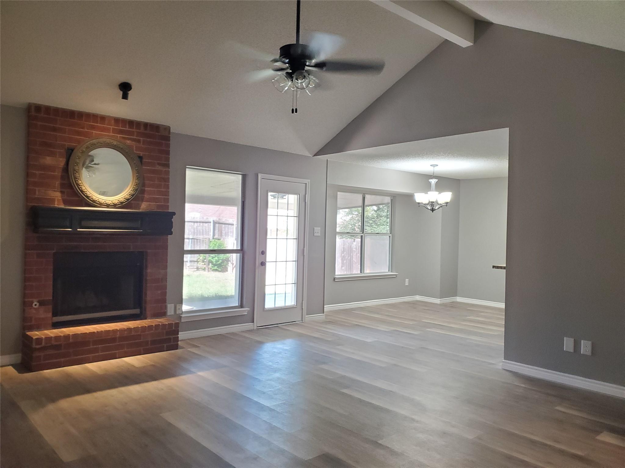 1806 Maplelawn St, Taylor, TX 76574