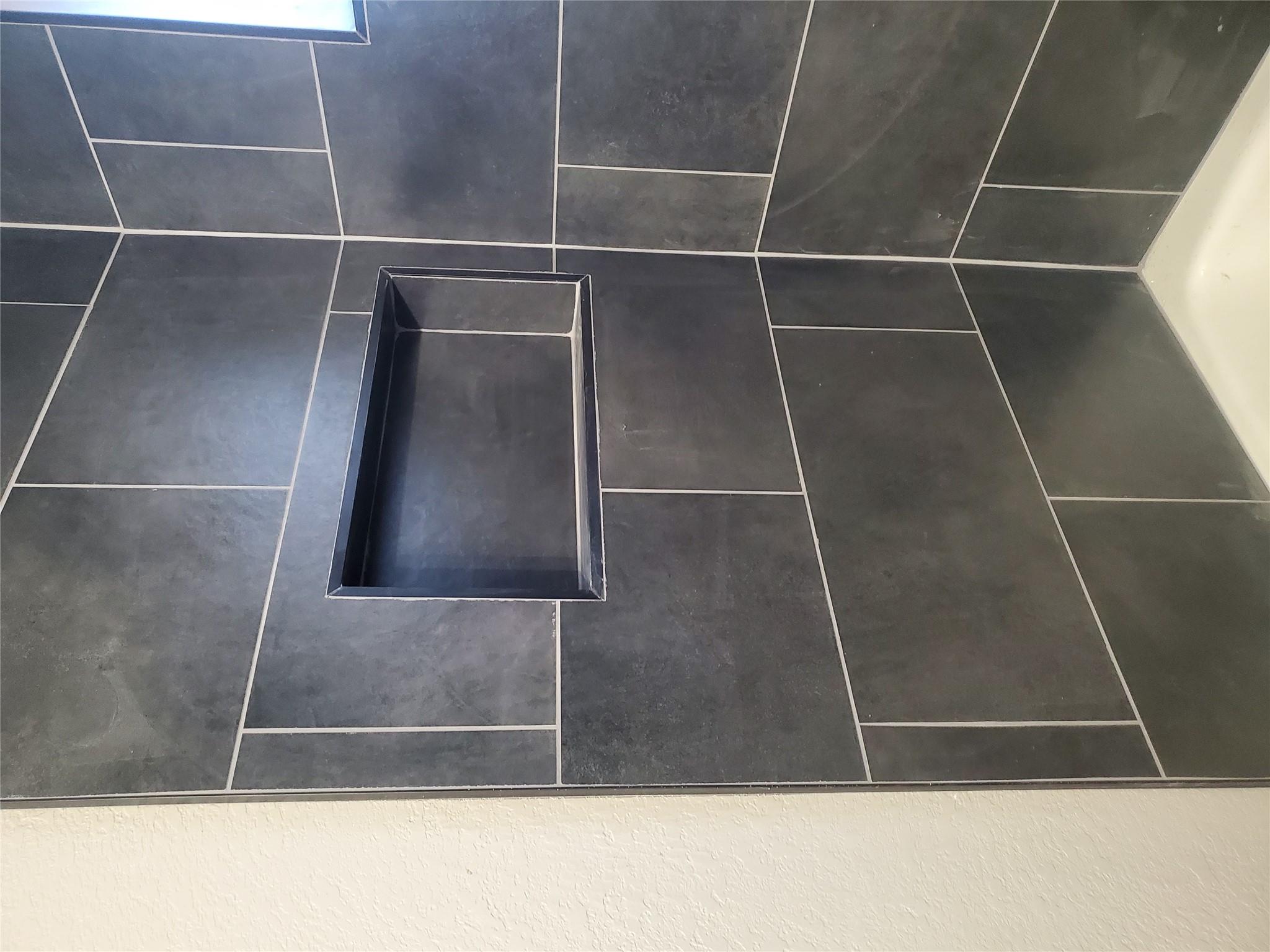 1806 Maplelawn St, Taylor, TX 76574