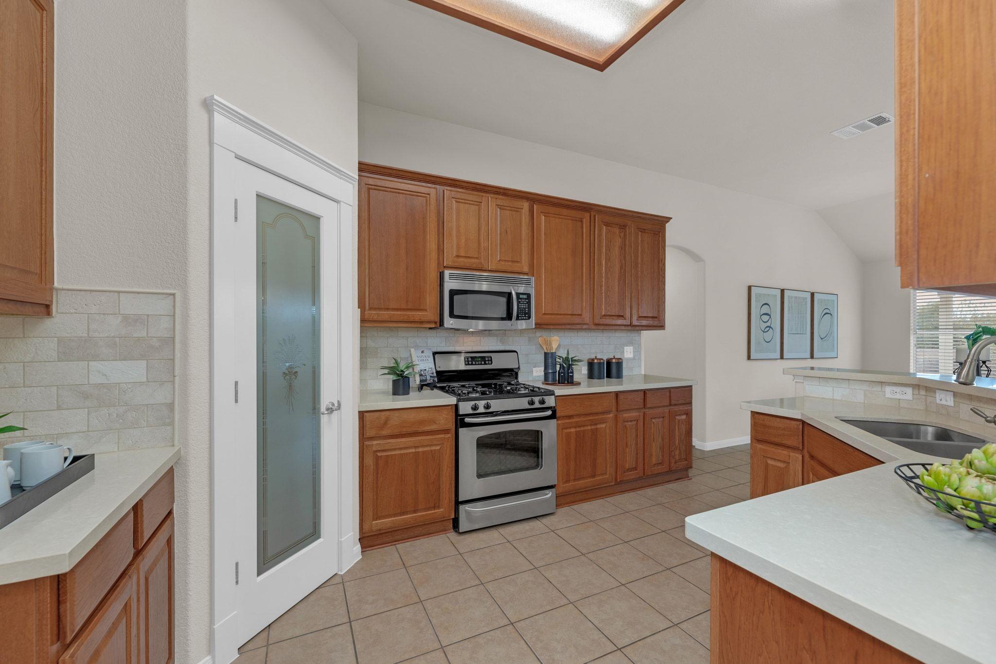 18720 Chrighton Castle Bnd, Pflugerville, TX 78660