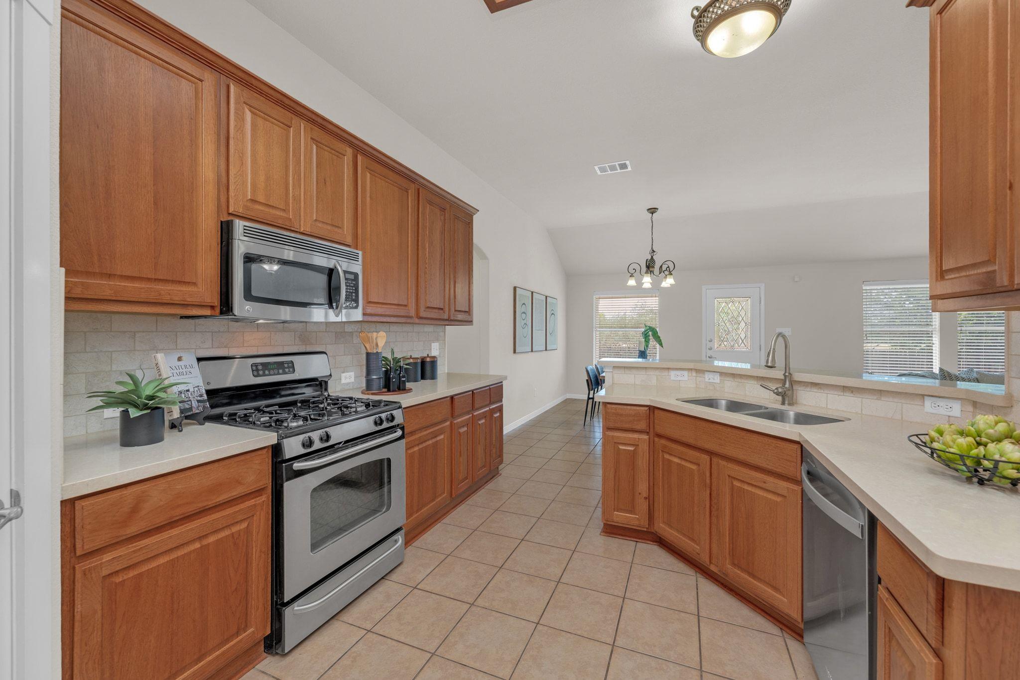 18720 Chrighton Castle Bnd, Pflugerville, TX 78660