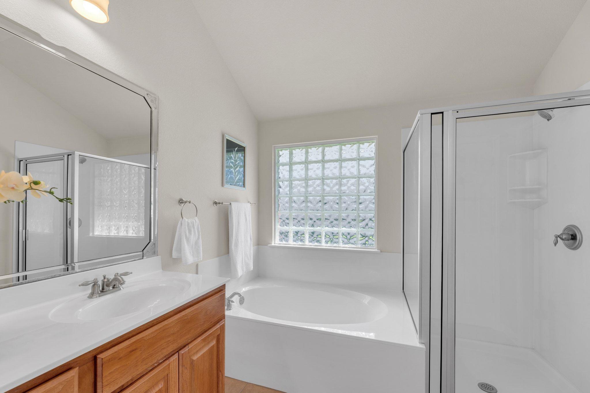 18720 Chrighton Castle Bnd, Pflugerville, TX 78660