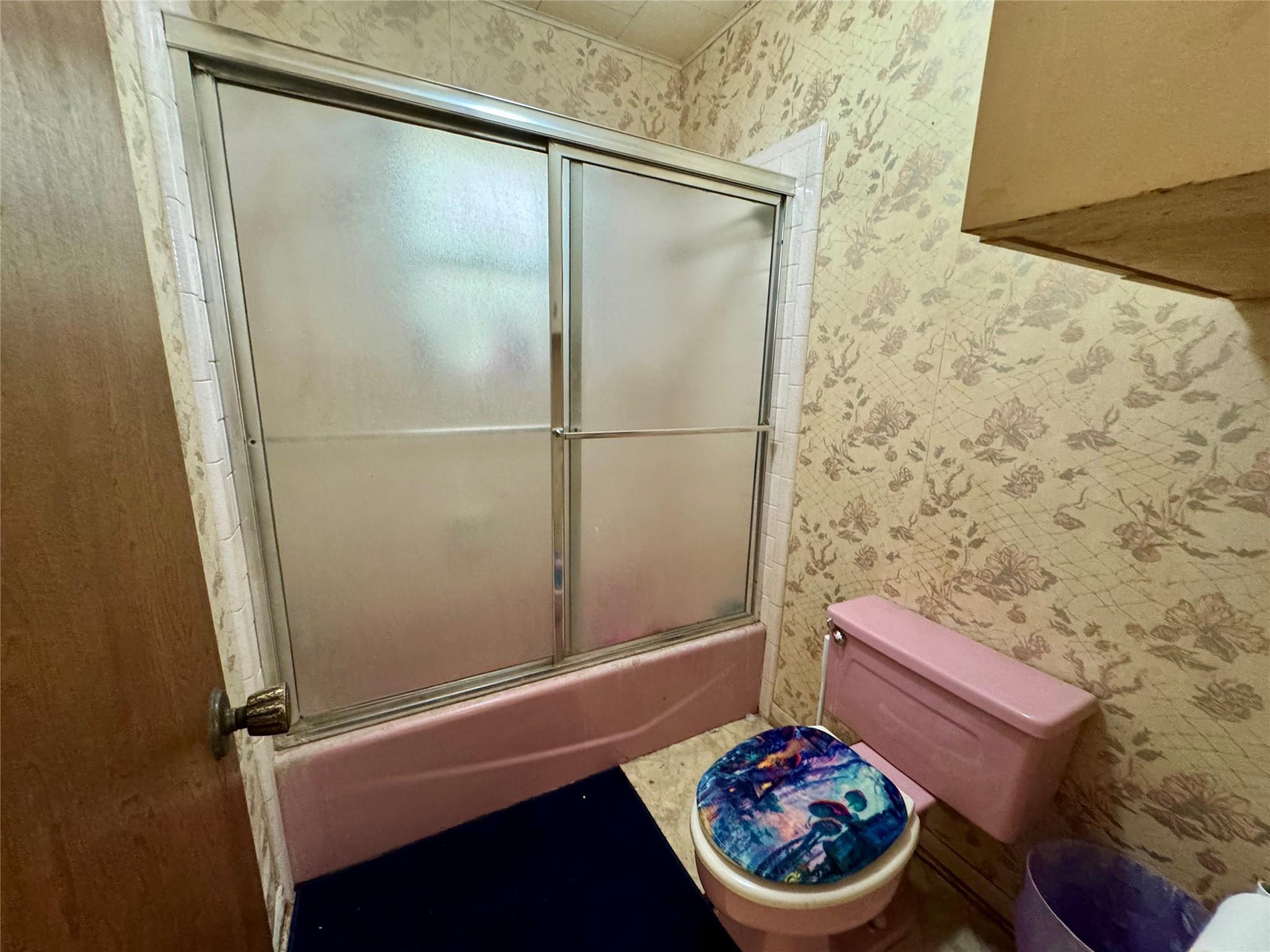 7611 Schramm Rd, La Grange, TX 78945