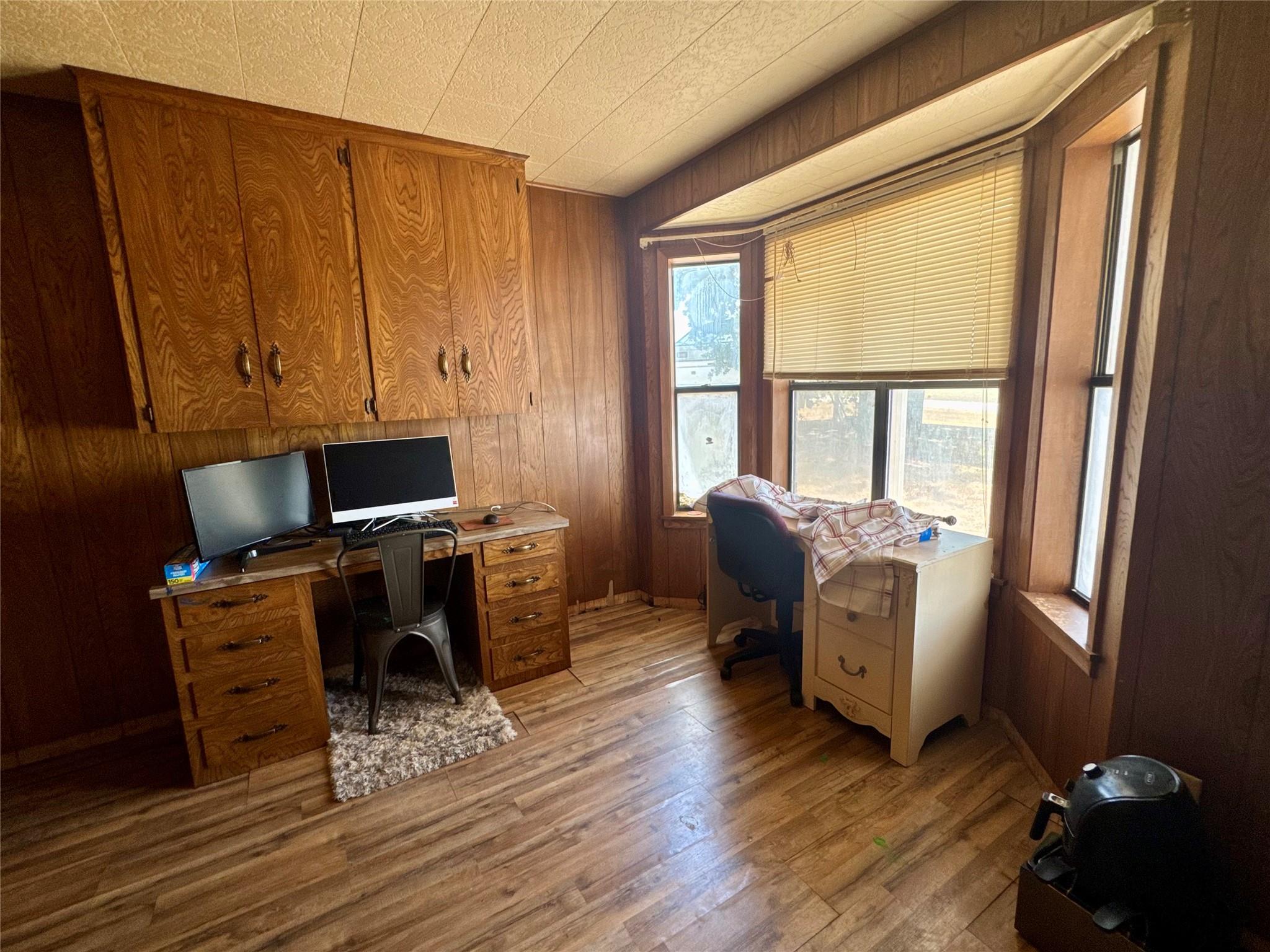 7611 Schramm Rd, La Grange, TX 78945