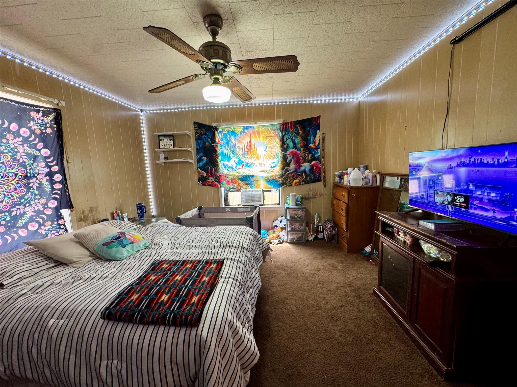 7611 Schramm Rd, La Grange, TX 78945