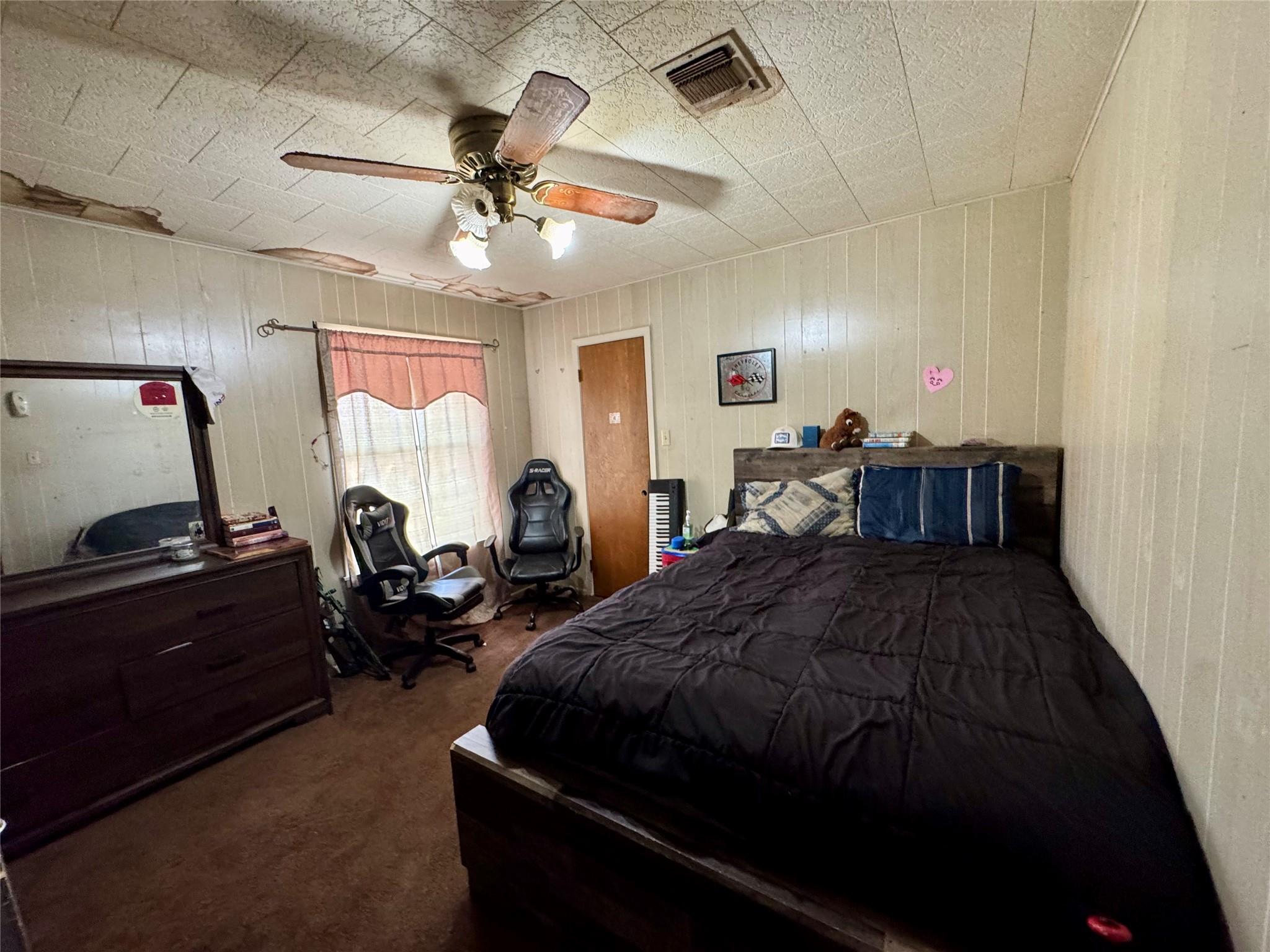 7611 Schramm Rd, La Grange, TX 78945