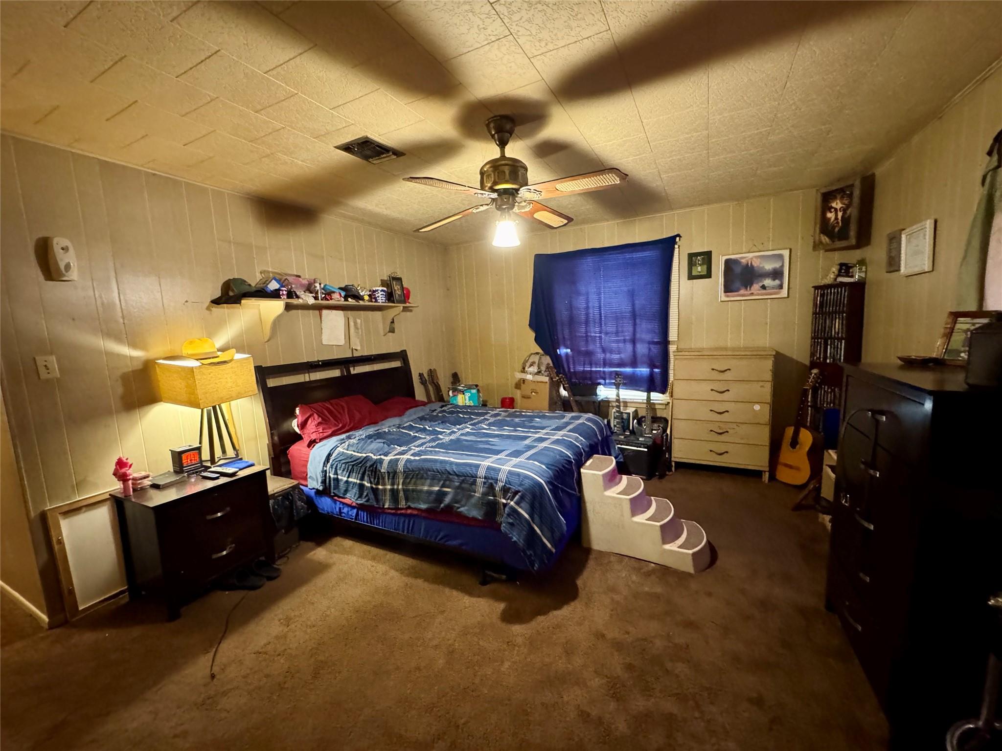 7611 Schramm Rd, La Grange, TX 78945