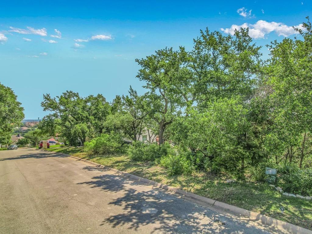 107 Paragon Ct, Lakeway, TX 78734