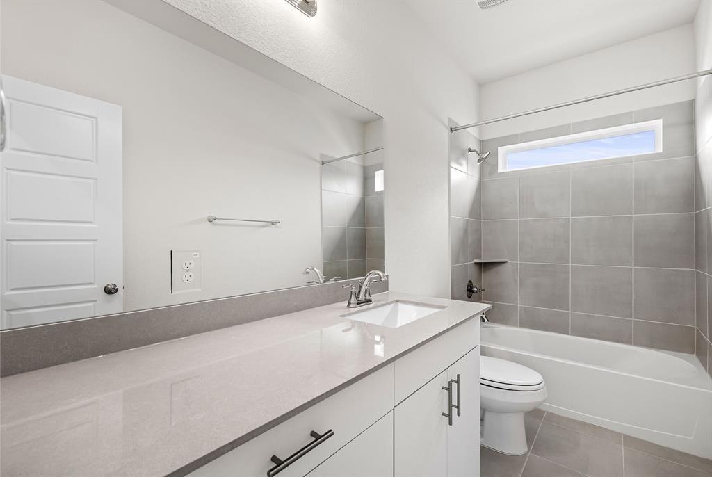 112 Alicante Ln, Liberty Hill, TX 78628