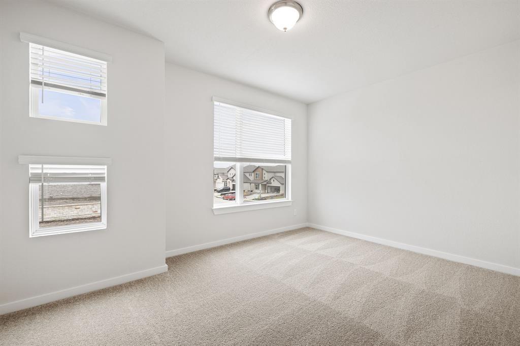 112 Alicante Ln, Liberty Hill, TX 78628