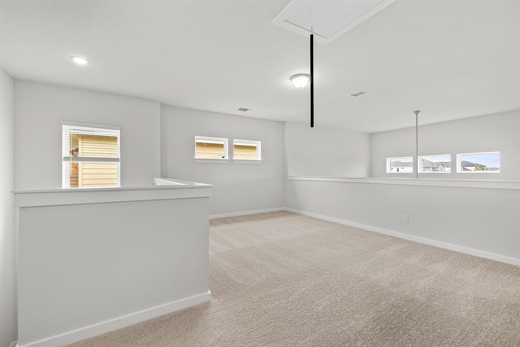 112 Alicante Ln, Liberty Hill, TX 78628