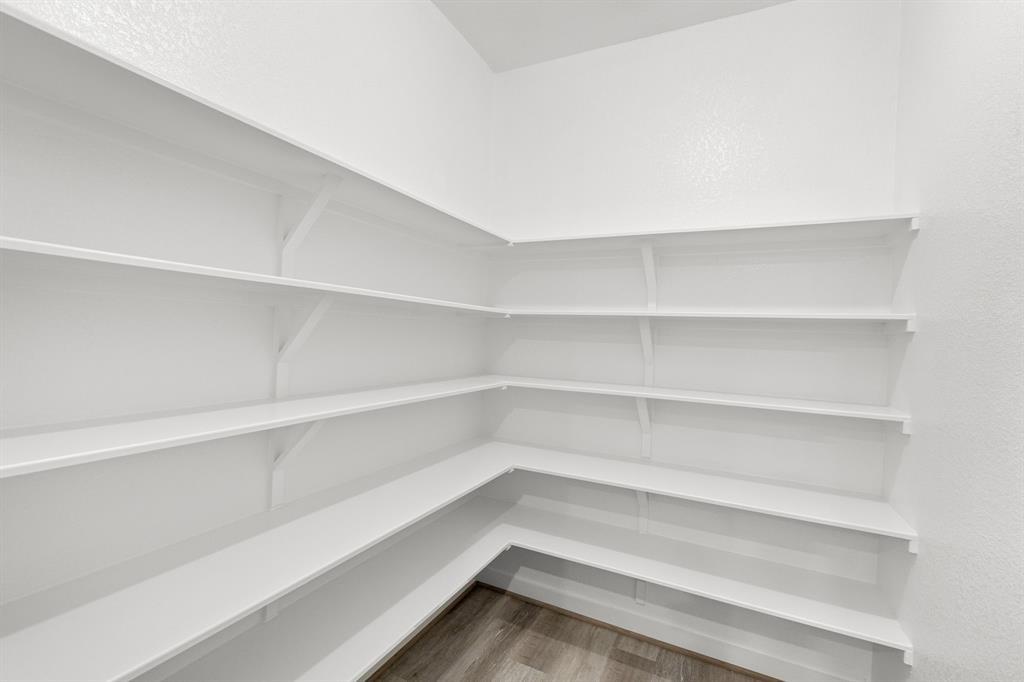 112 Alicante Ln, Liberty Hill, TX 78628