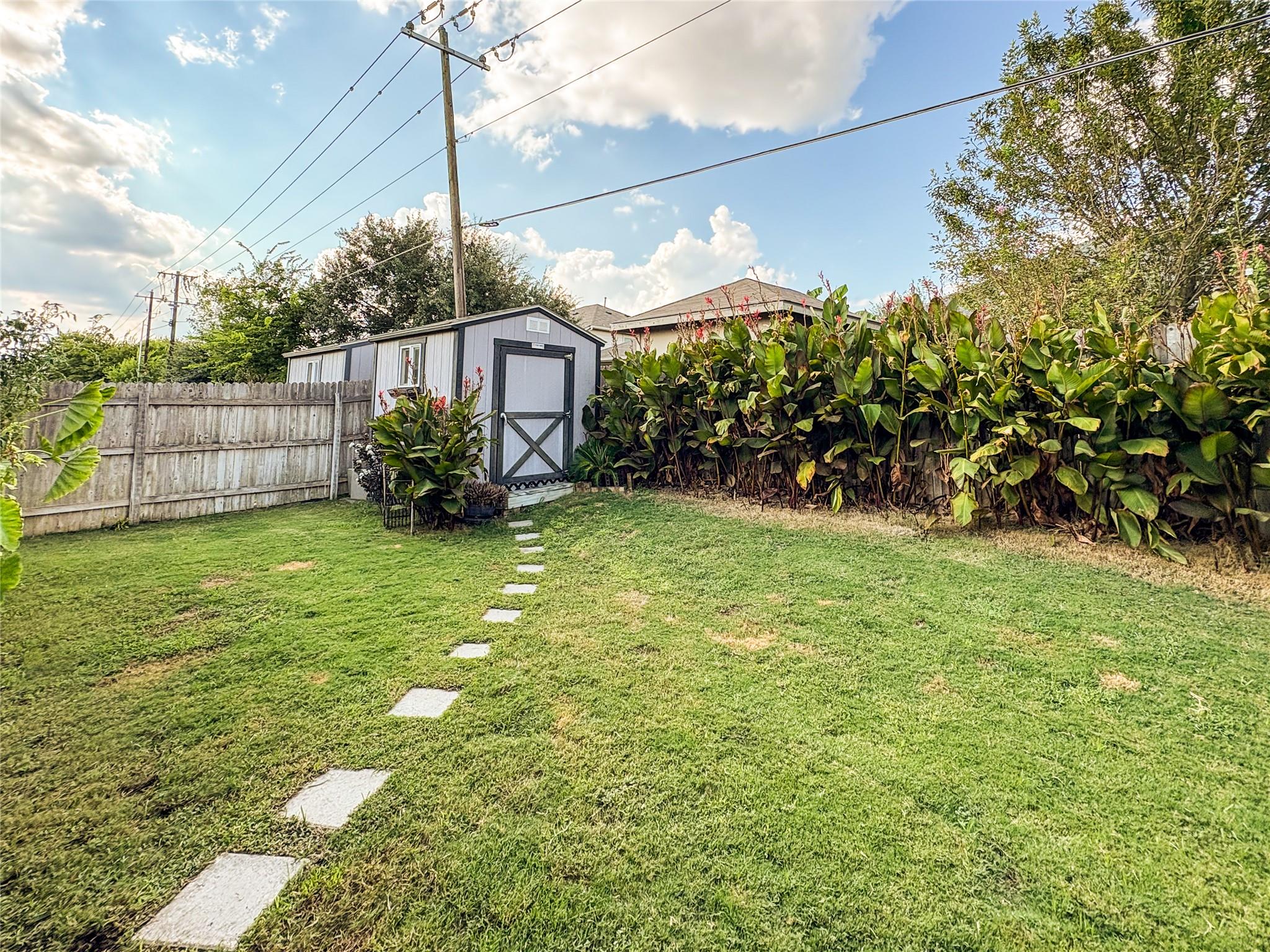 307 Andesite Trl, Buda, TX 78610