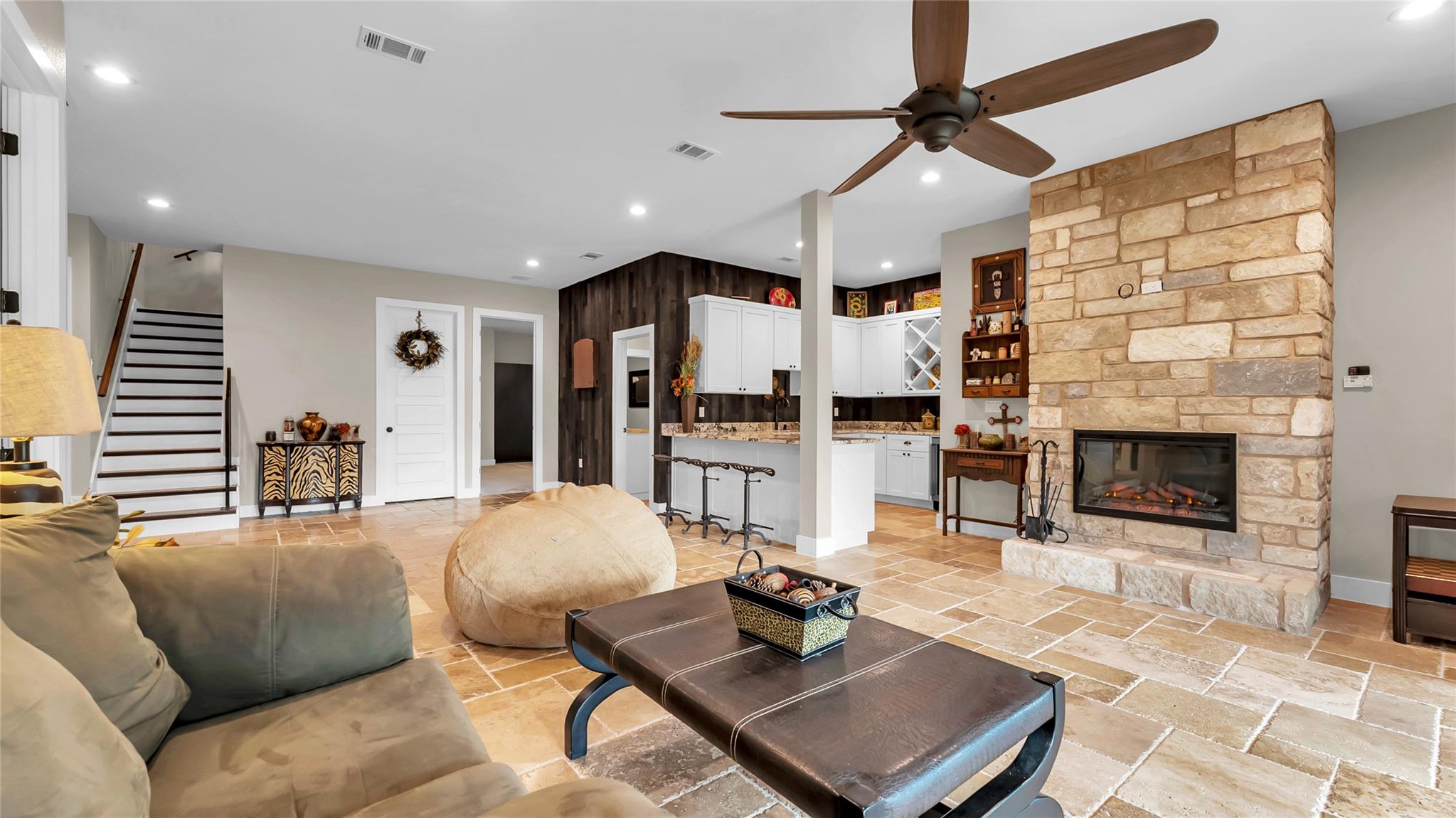 1504 Desert Sun, Horseshoe Bay, TX 78657