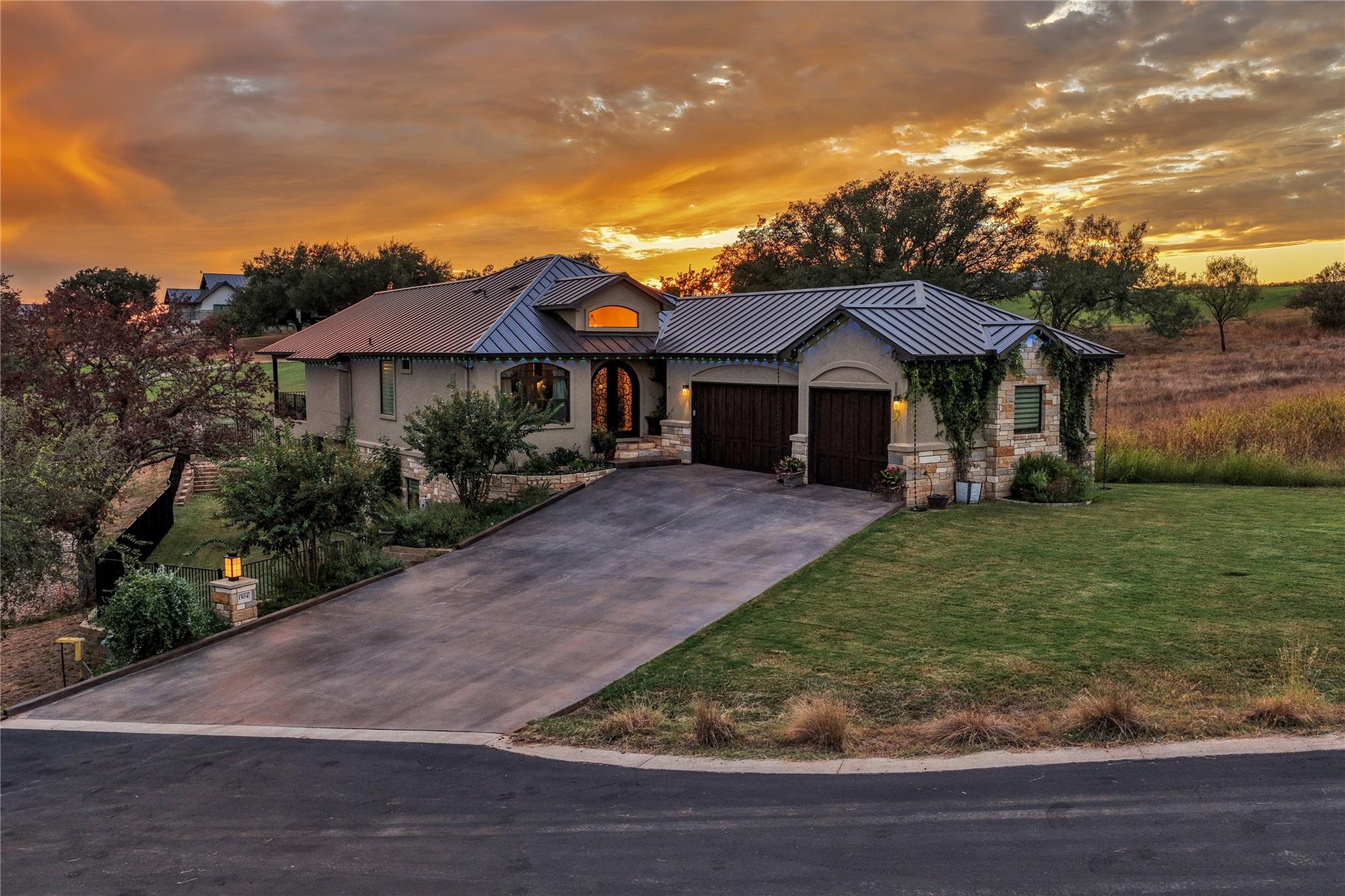 1504 Desert Sun, Horseshoe Bay, TX 78657