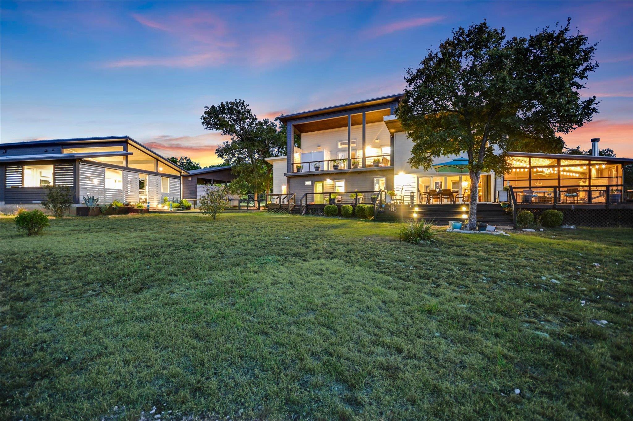 501 CAVE SPRINGS Dr, Wimberley, TX 78676