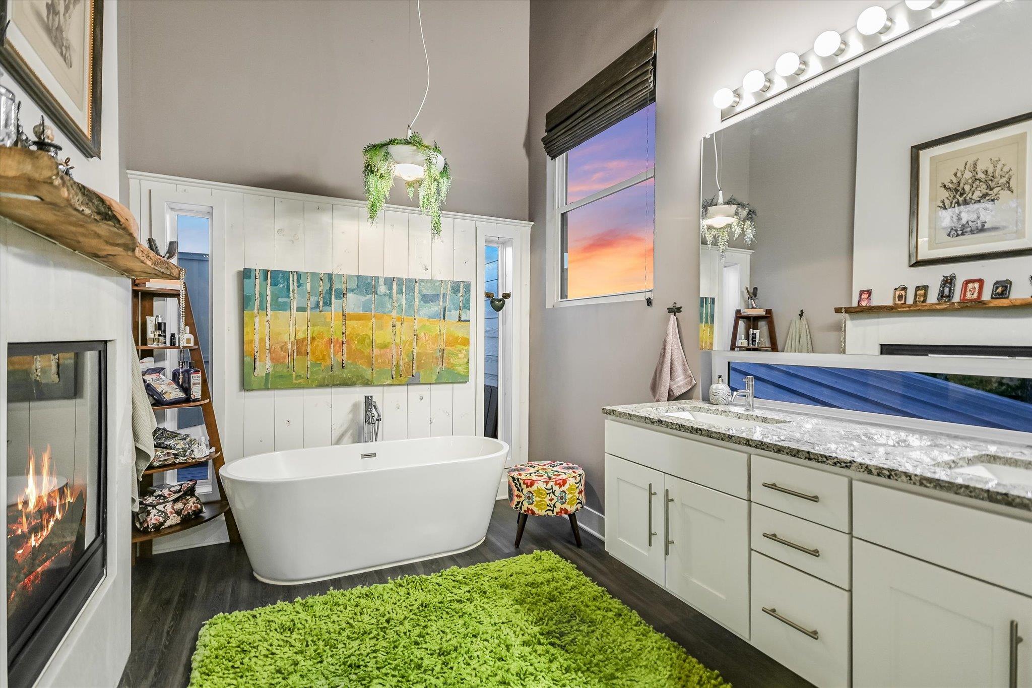 501 CAVE SPRINGS Dr, Wimberley, TX 78676