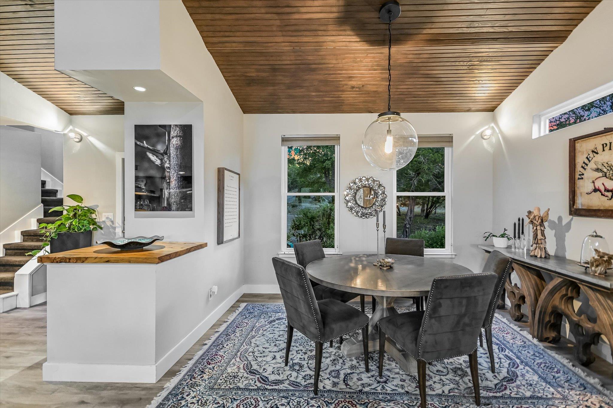 501 CAVE SPRINGS Dr, Wimberley, TX 78676