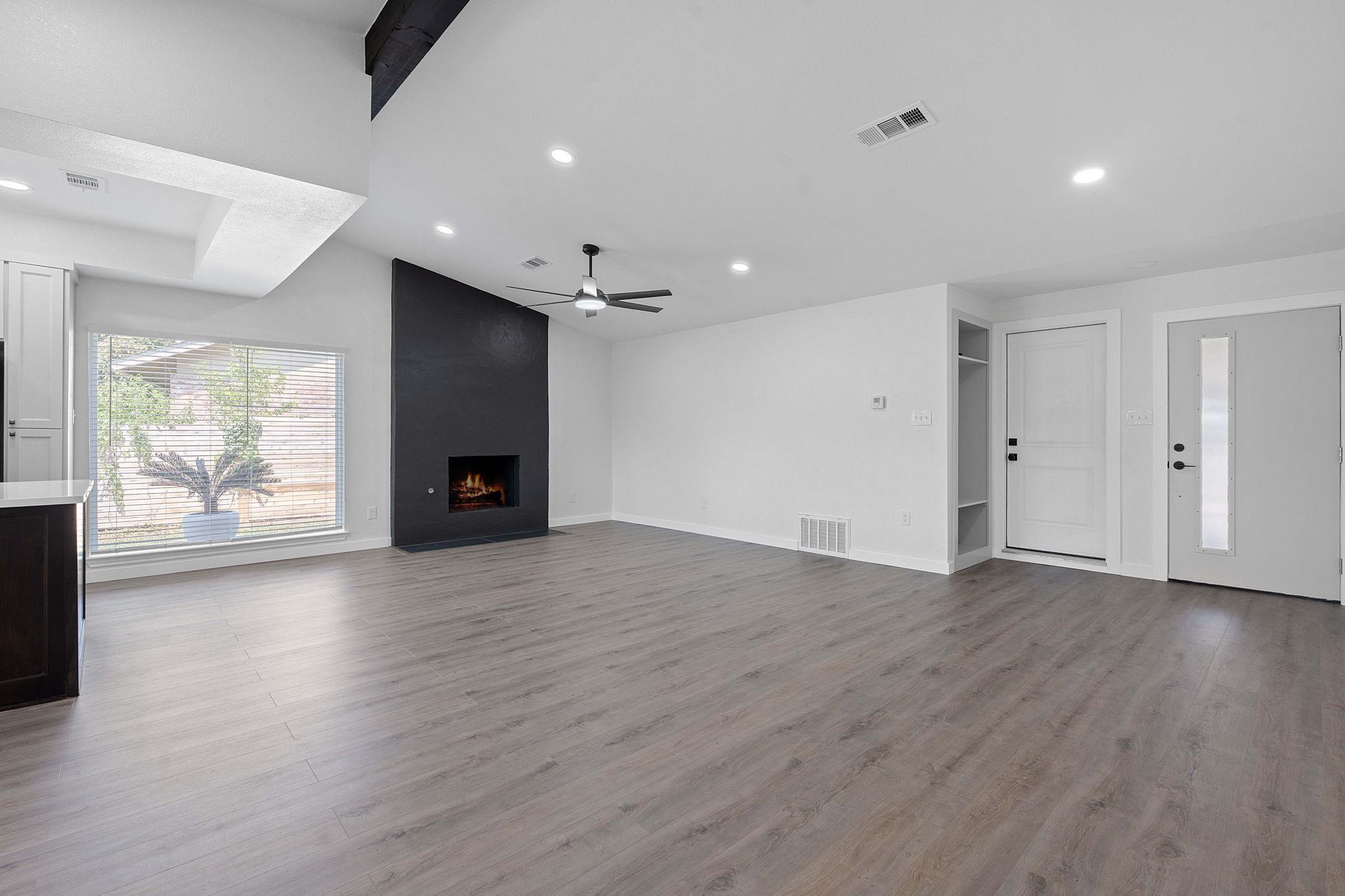 5113 Loyola Ln, Austin, TX 78723