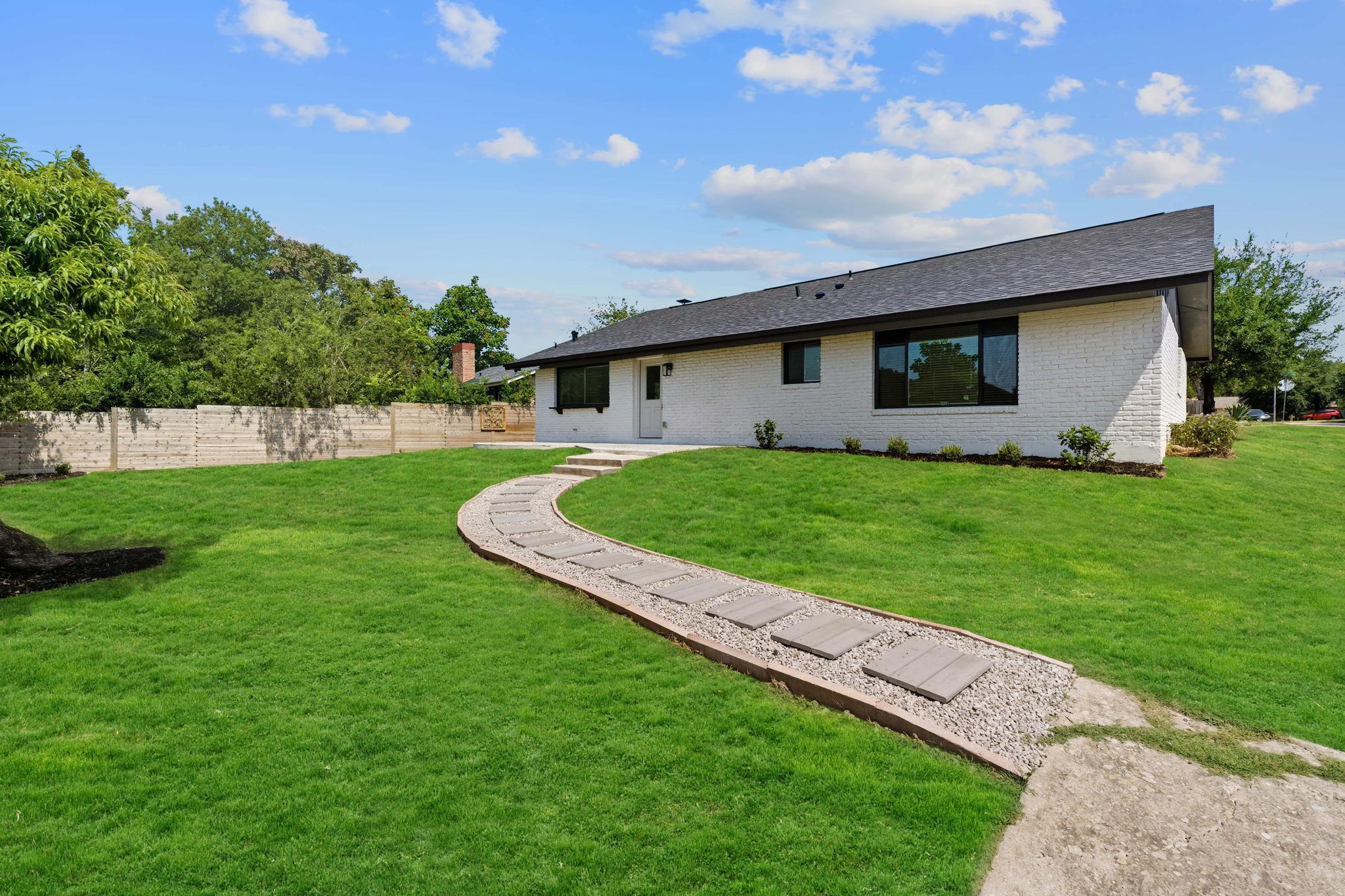 5113 Loyola Ln, Austin, TX 78723