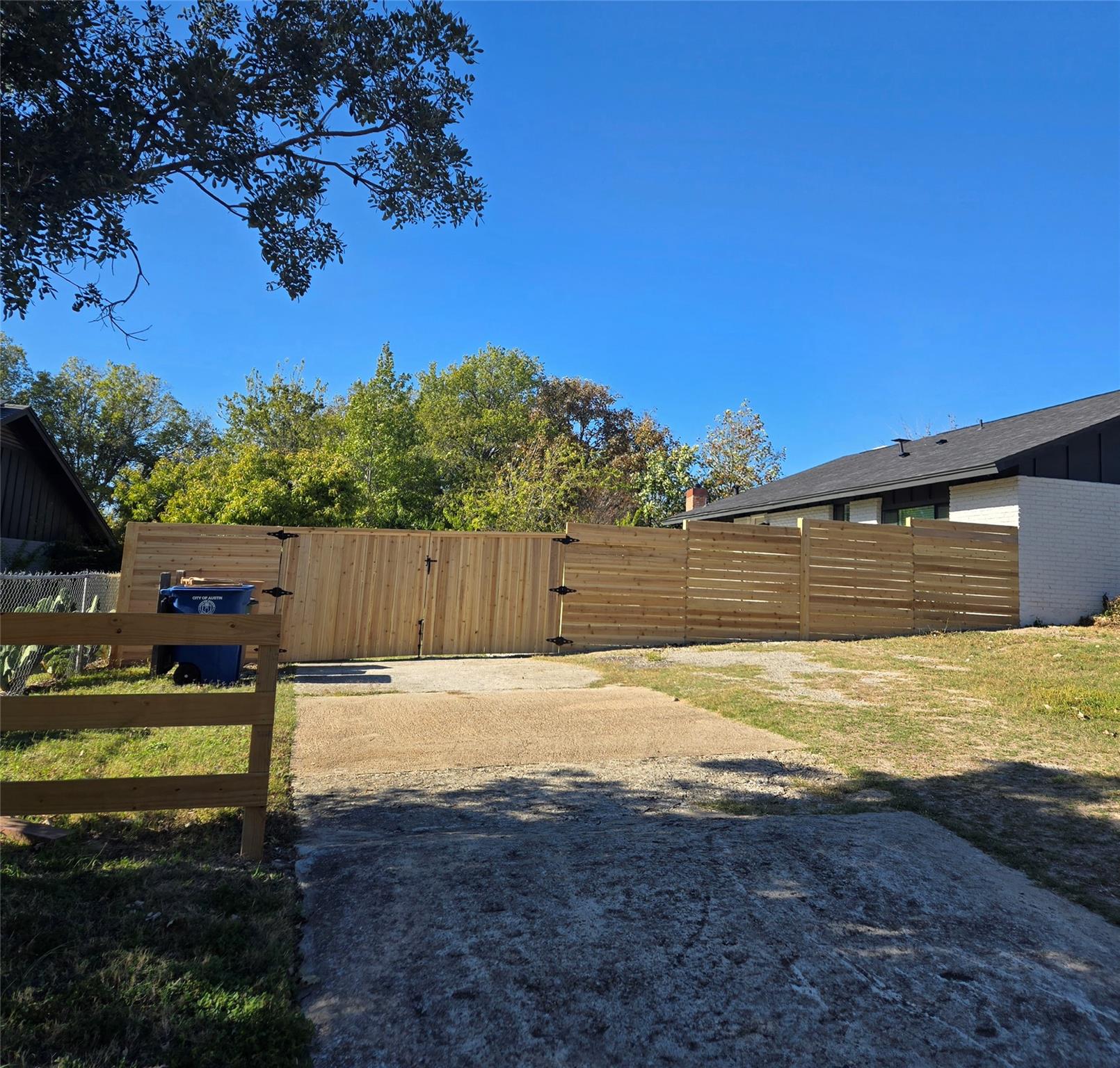 5113 Loyola Ln, Austin, TX 78723