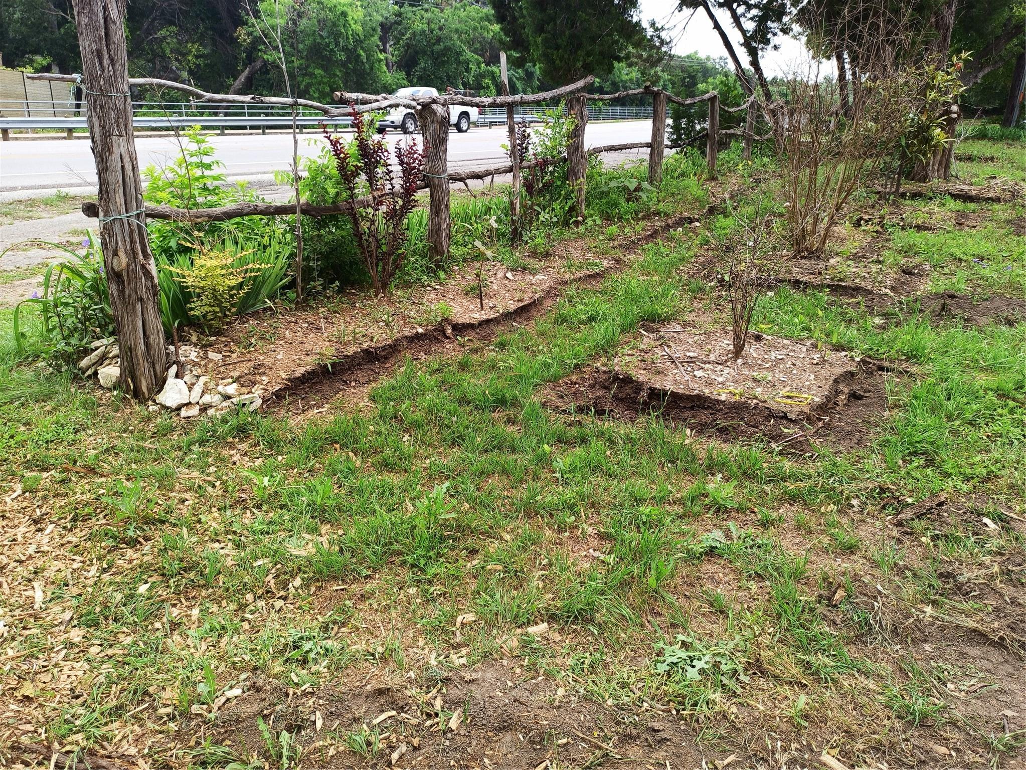 2 RED BUD Trl, Round Rock, TX 78665