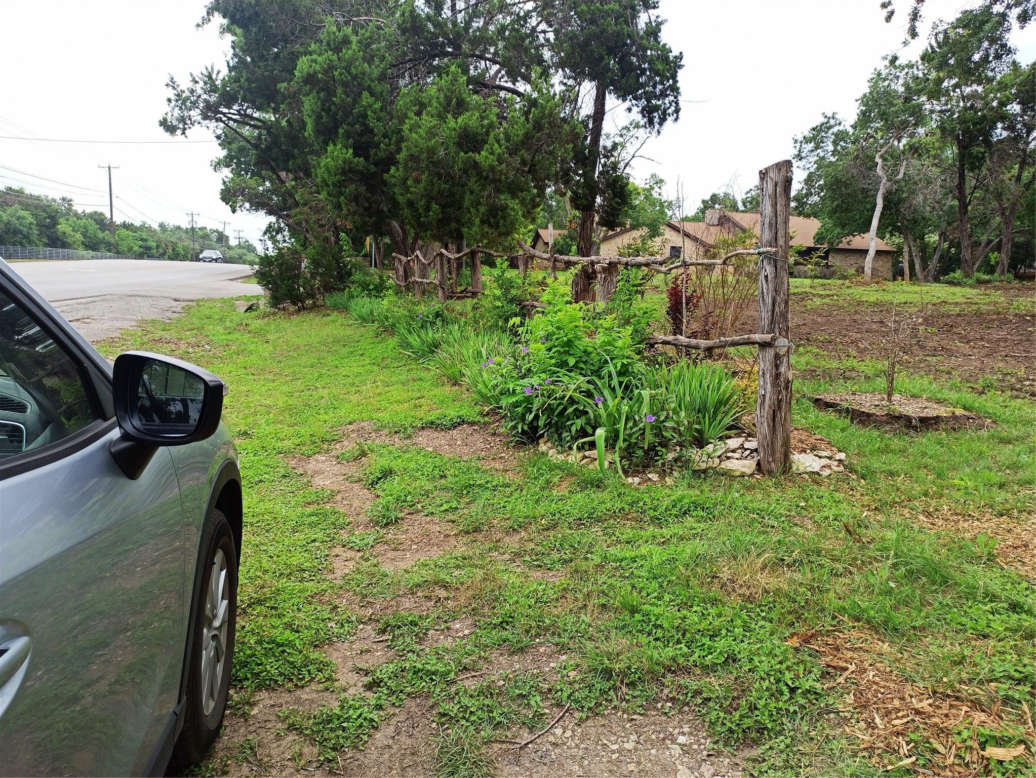 2 RED BUD Trl, Round Rock, TX 78665