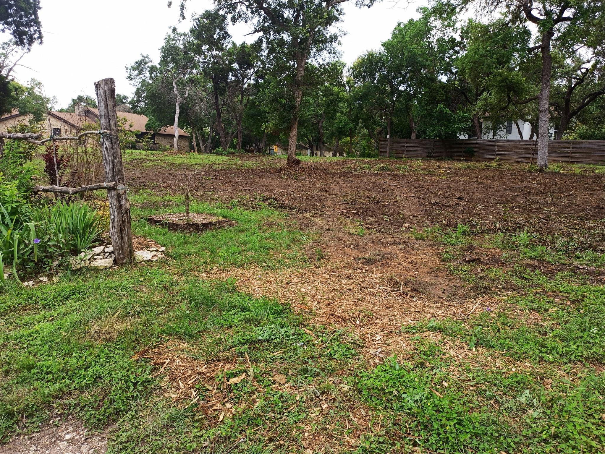 2 RED BUD Trl, Round Rock, TX 78665