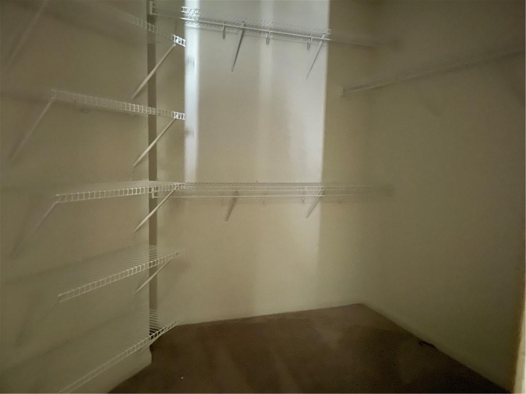 329 Crescent Park Dr, Jarrell, TX 76537