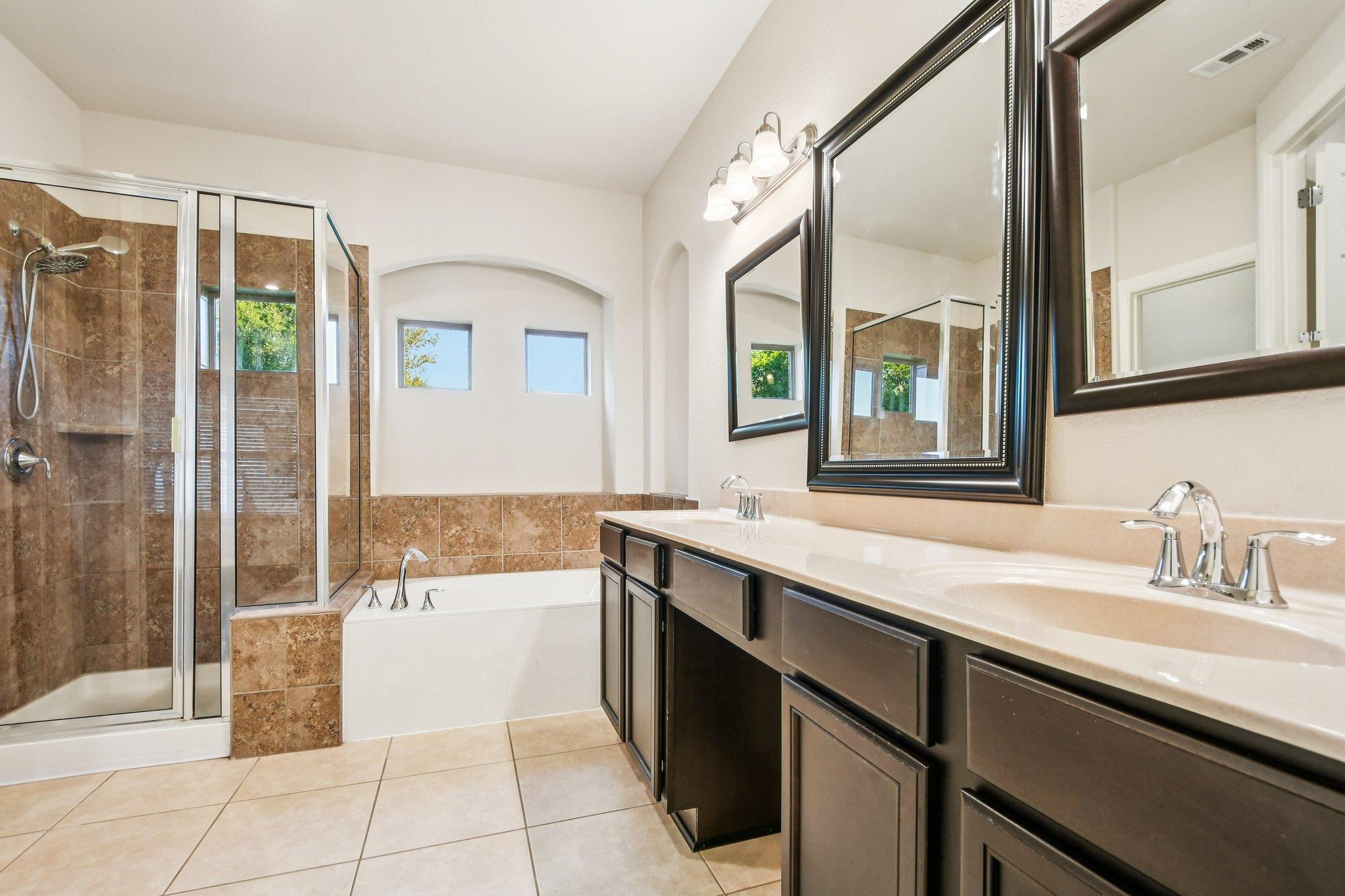 634 Irvin Dr, San Marcos, TX 78666