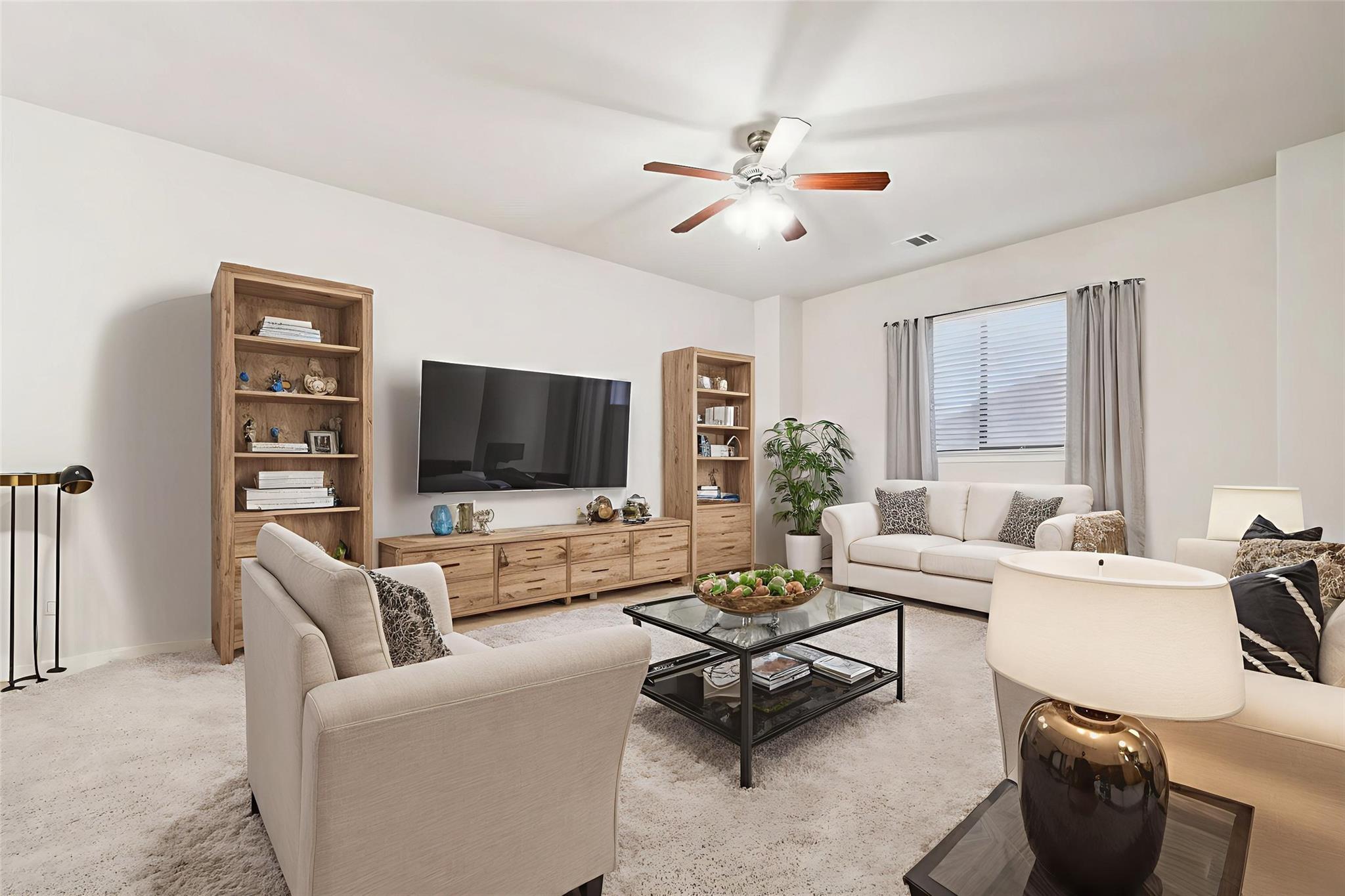 634 Irvin Dr, San Marcos, TX 78666