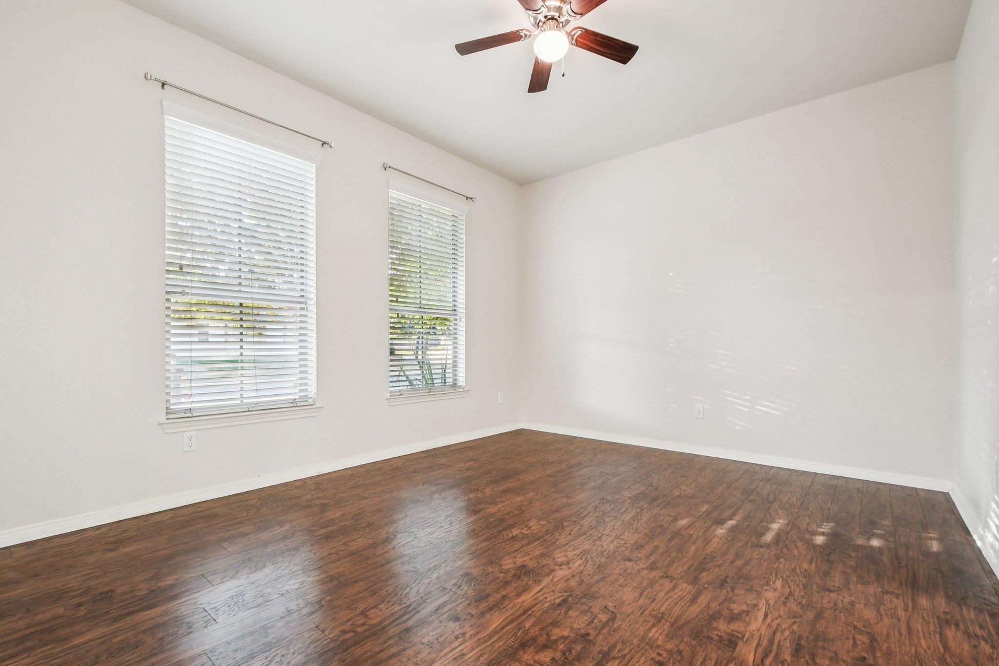 634 Irvin Dr, San Marcos, TX 78666