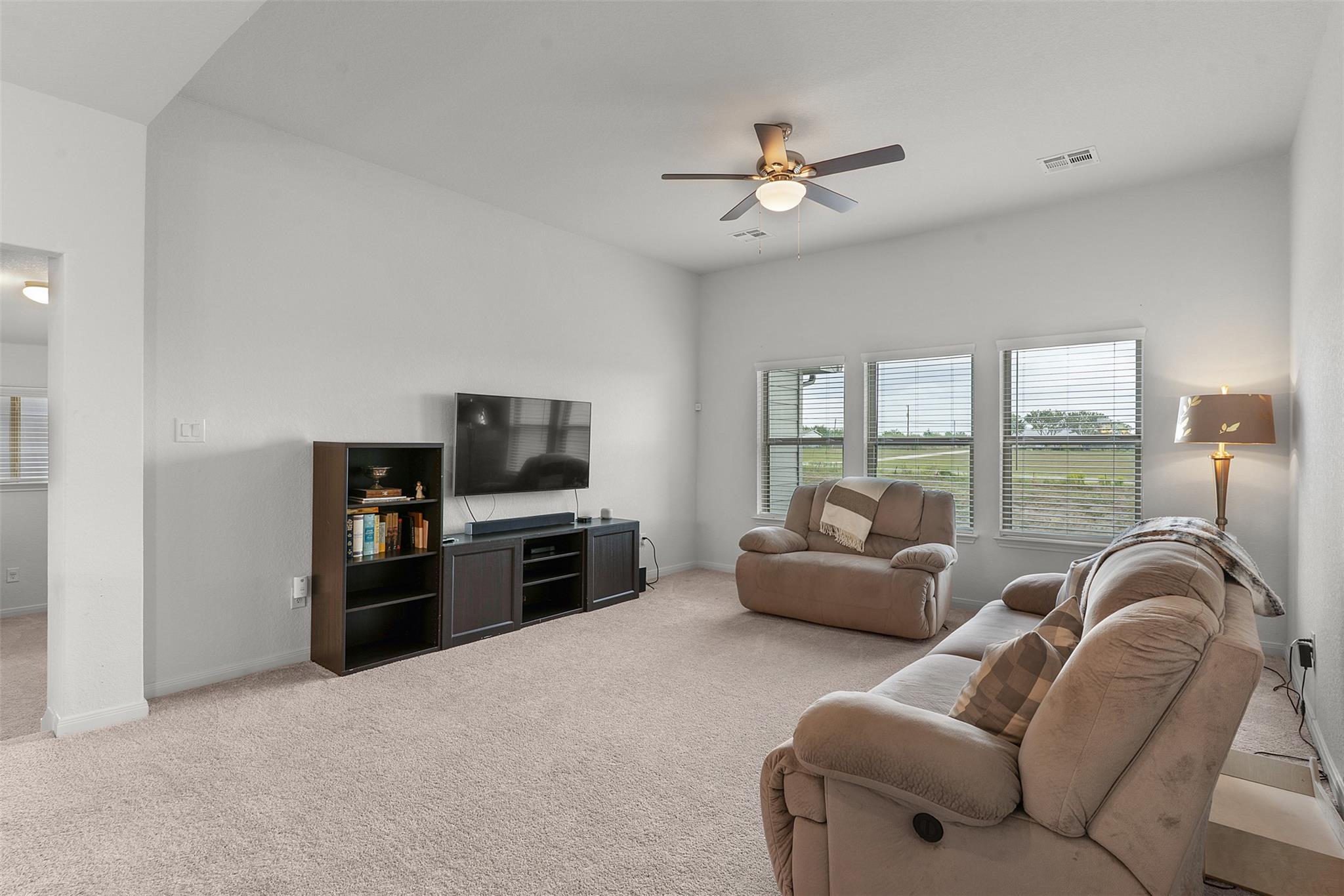 915 Blue Violet, New Braunfels, TX 78130