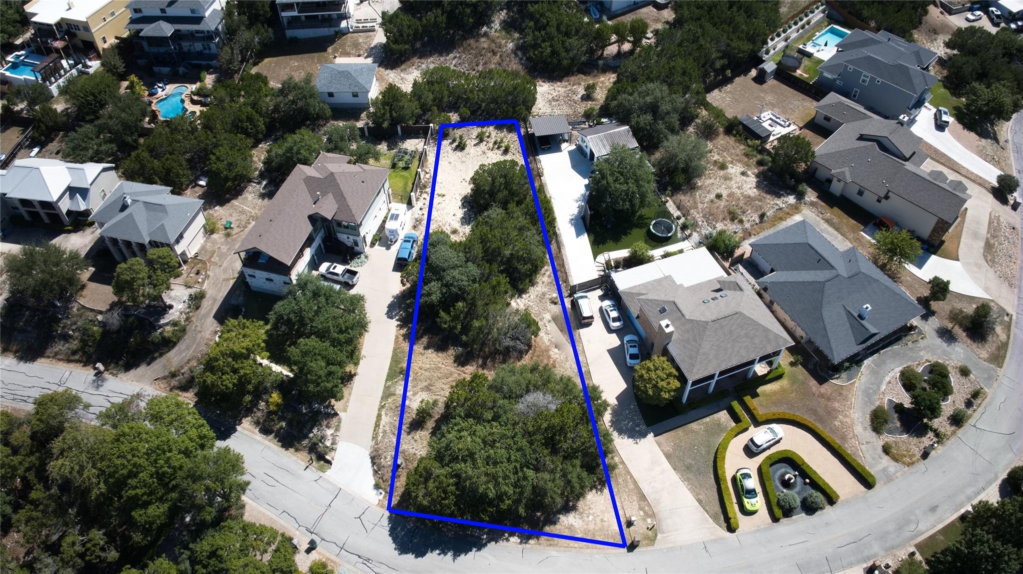 217 Lakefront Dr, Point Venture, TX 78645