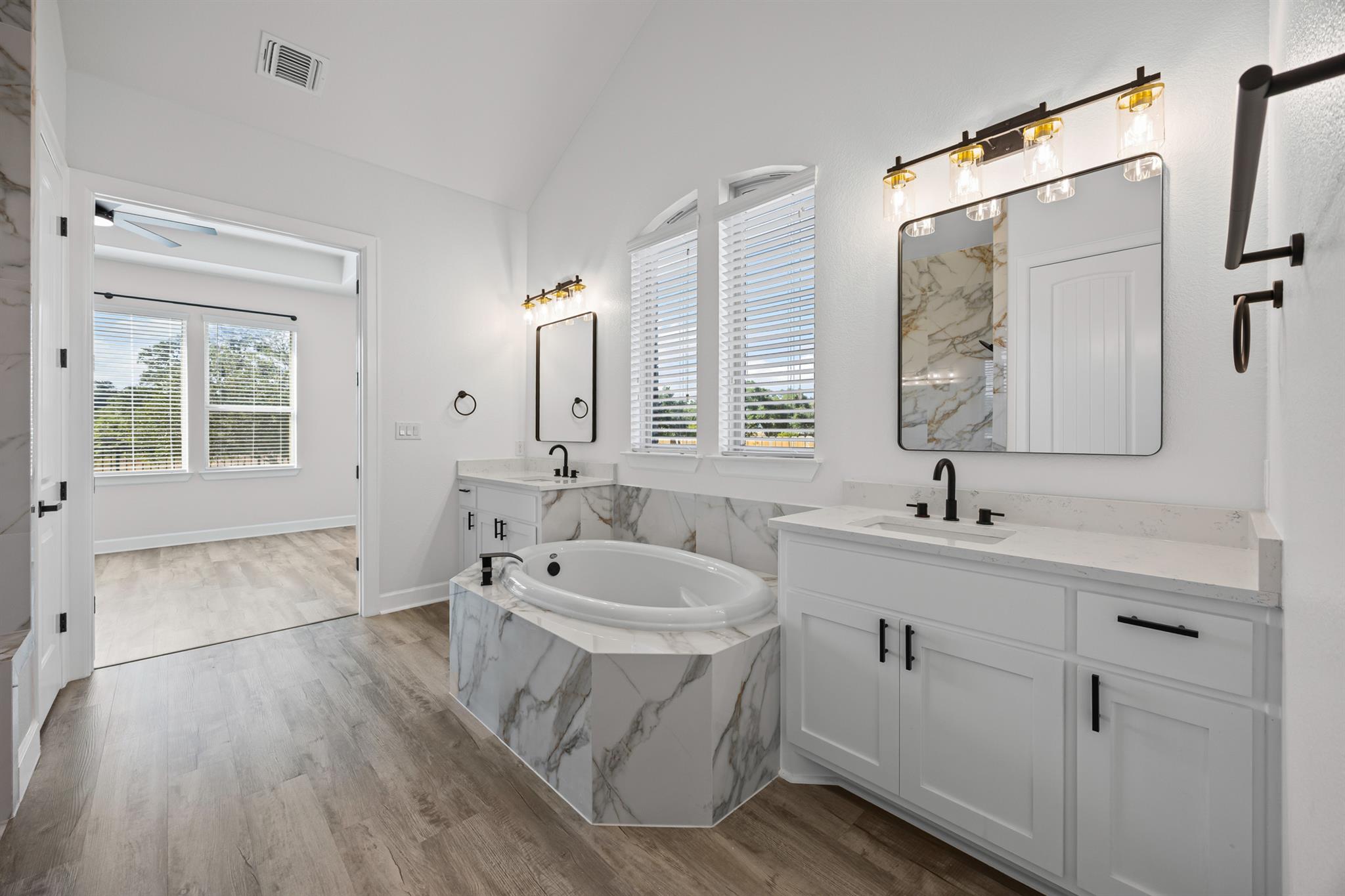 162 Topaz Cir, Dripping Springs, TX 78620