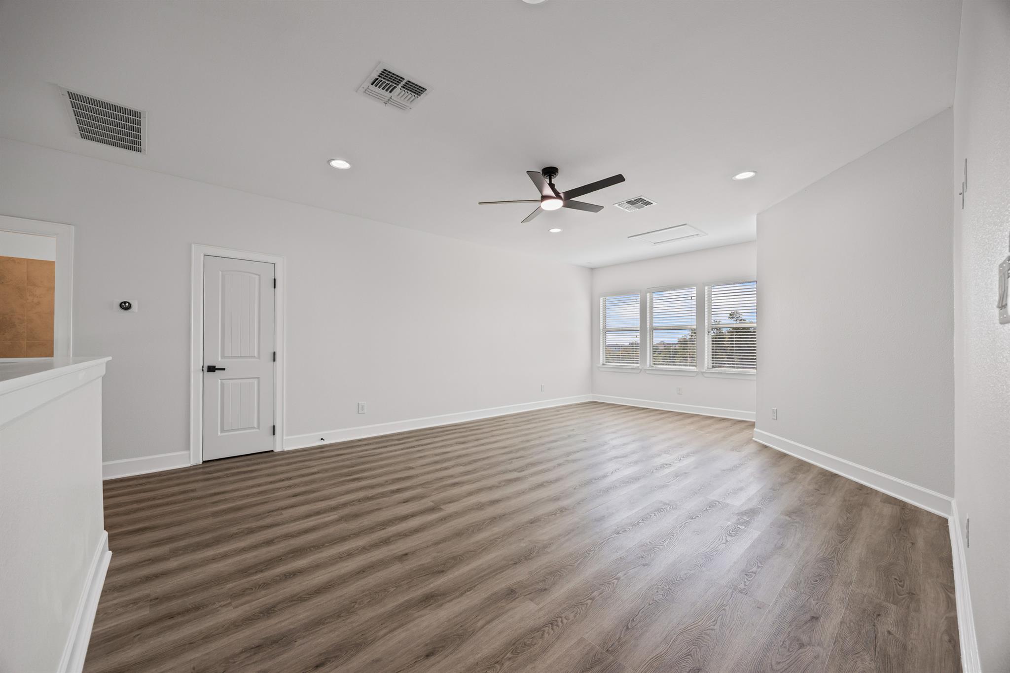 162 Topaz Cir, Dripping Springs, TX 78620