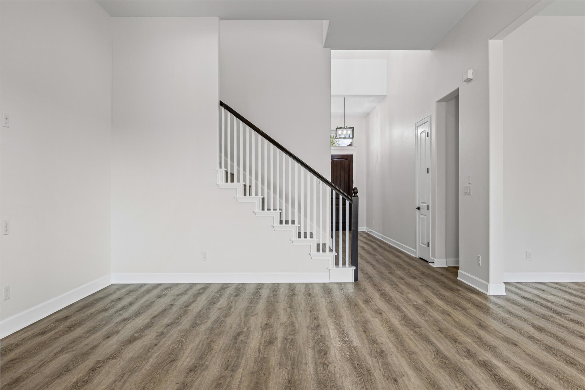 162 Topaz Cir, Dripping Springs, TX 78620