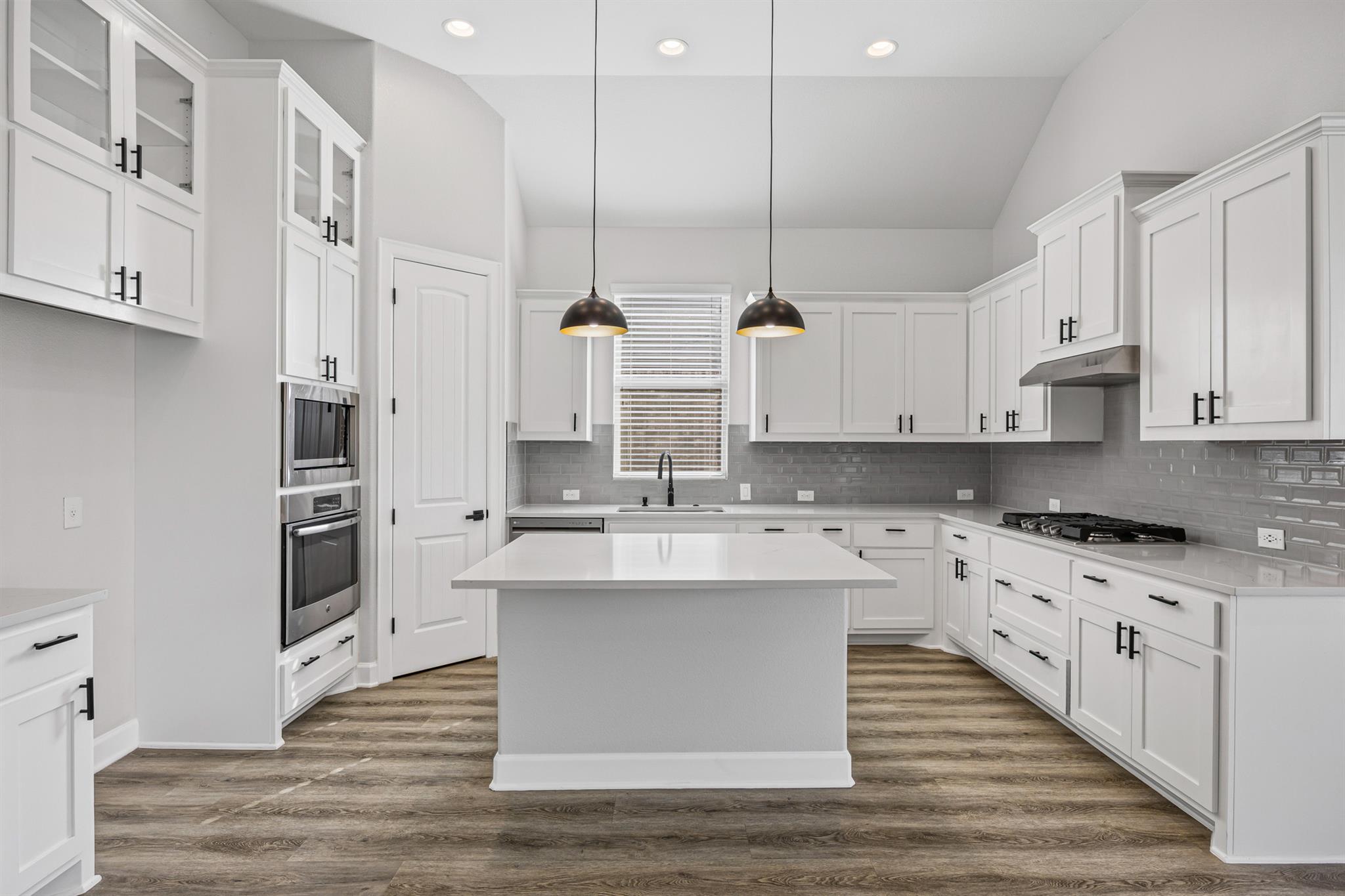 162 Topaz Cir, Dripping Springs, TX 78620