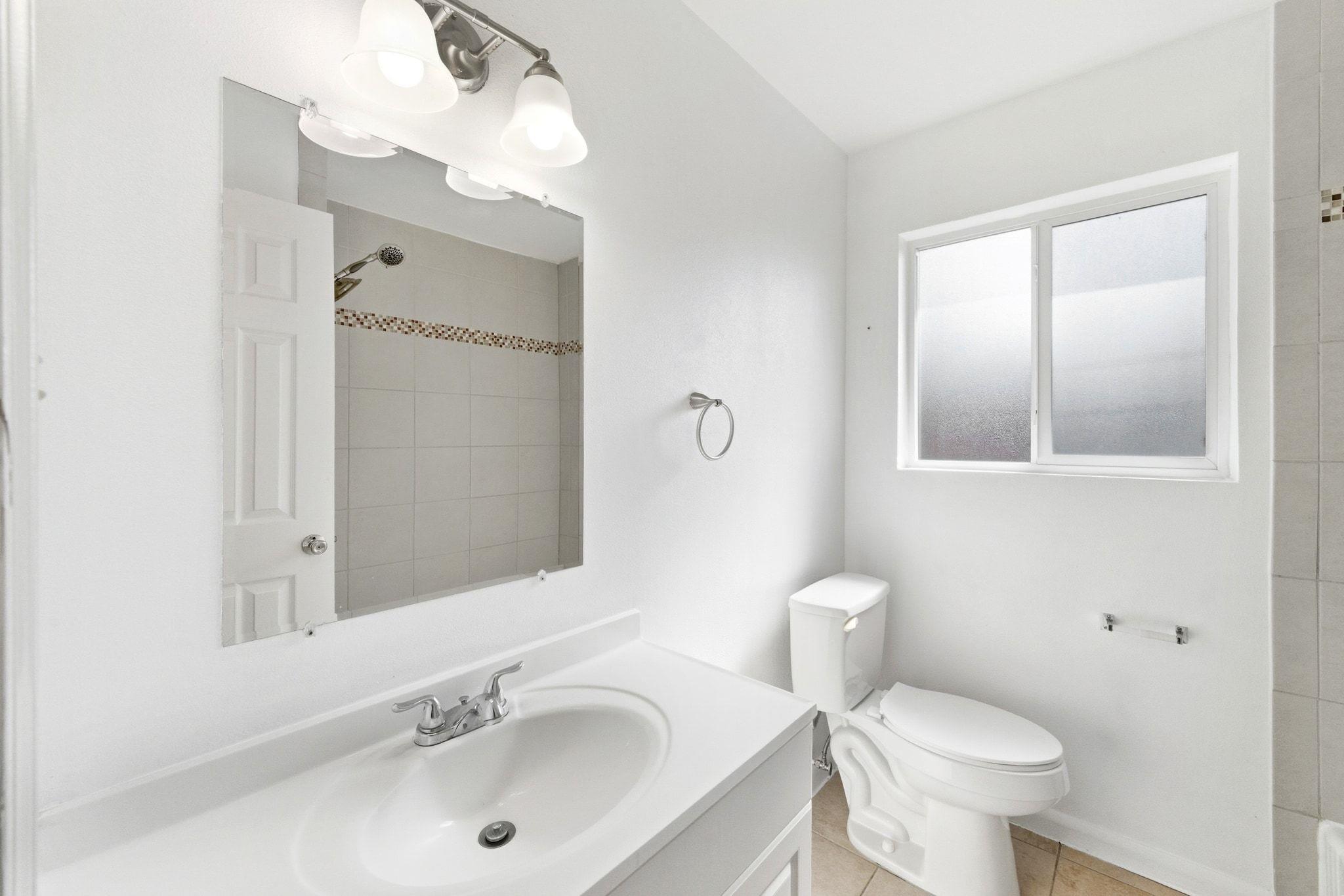 1308 E 52nd St # A and B, Austin, TX 78723