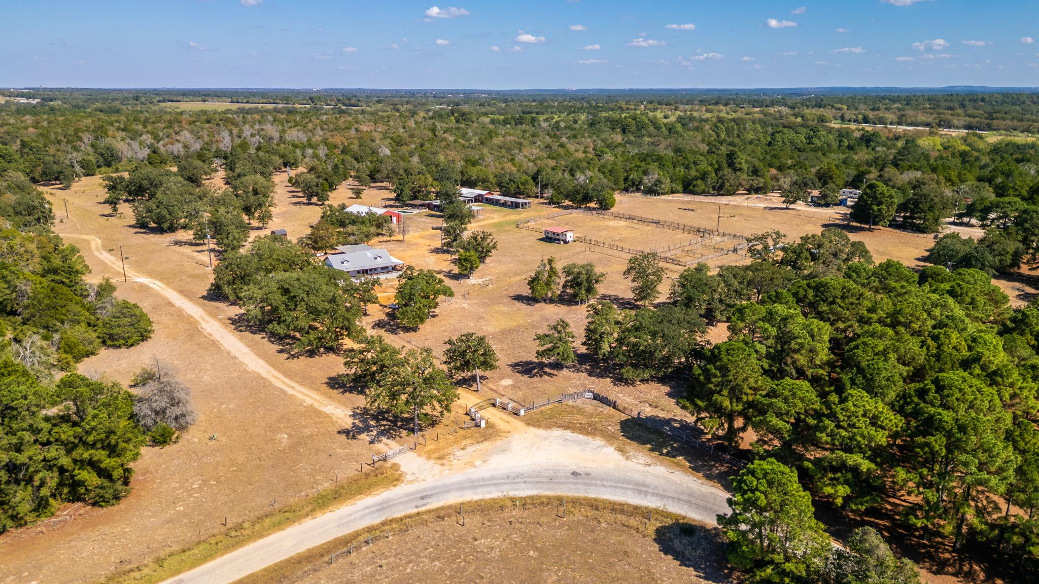 274 Old Potato Rd. Rd, Paige, TX 78659