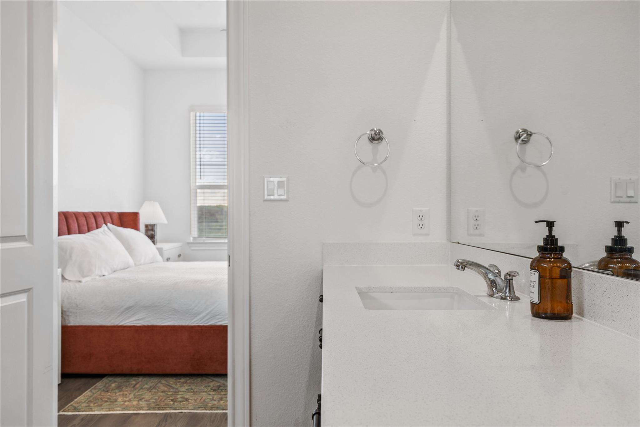 4505 Lucabella Ln, Leander, TX 78641