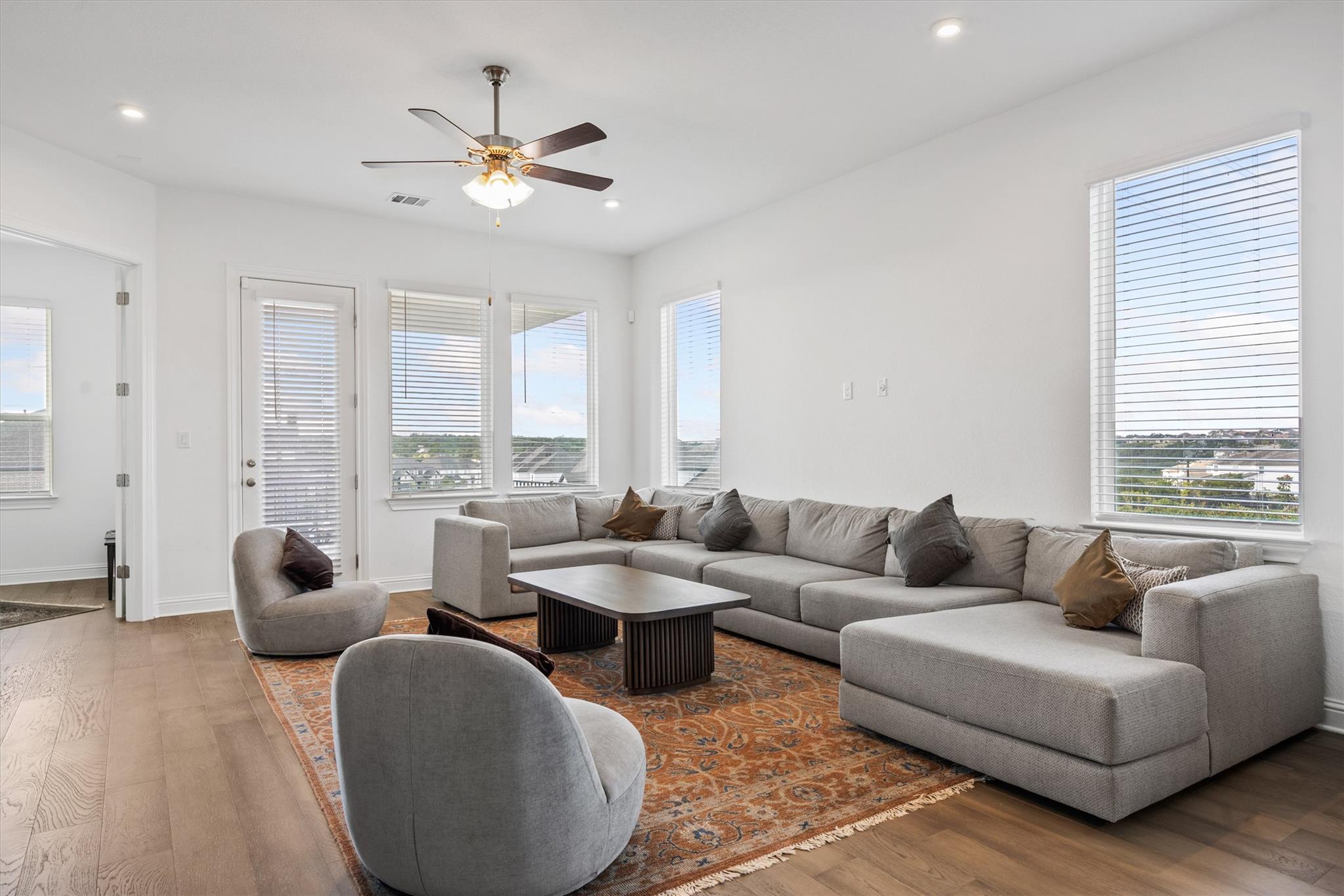 4505 Lucabella Ln, Leander, TX 78641