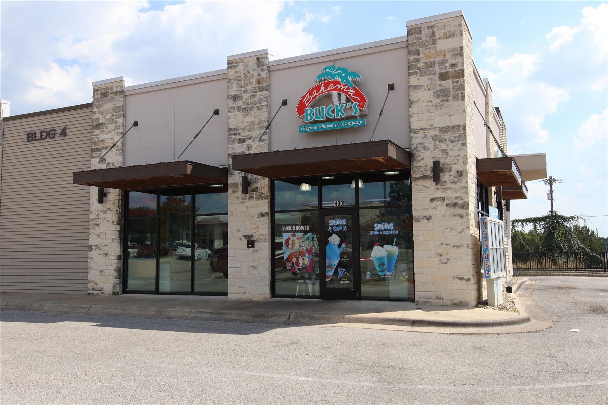 2906 Bagdad Rd # 230, Leander, TX 78641