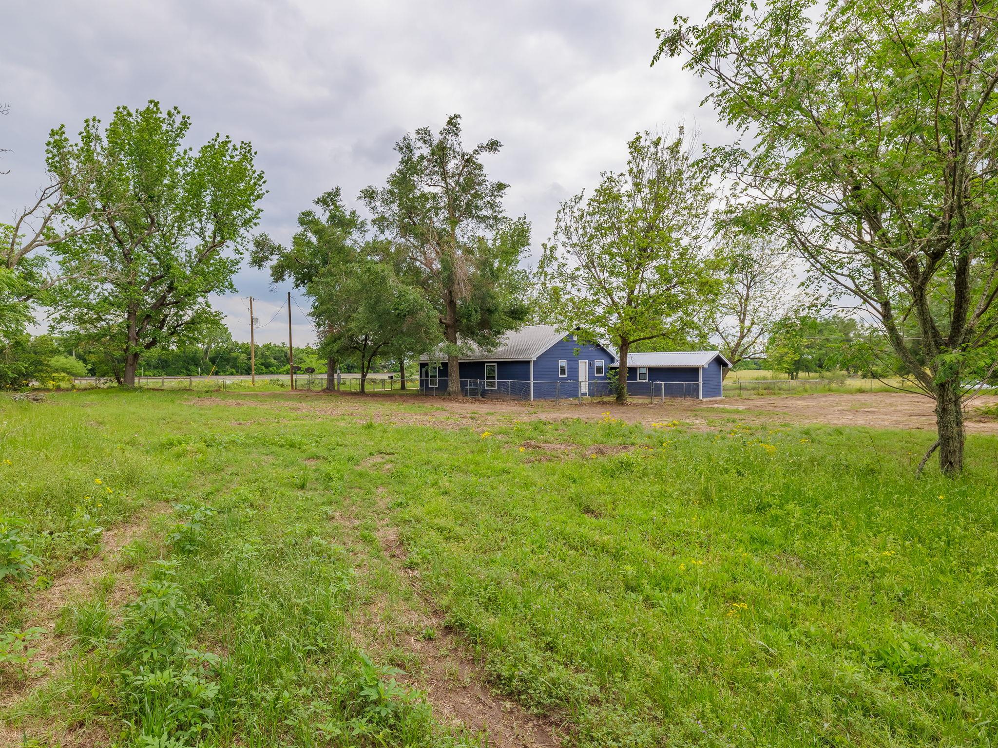 202 N Arendell, Gause, TX 77857