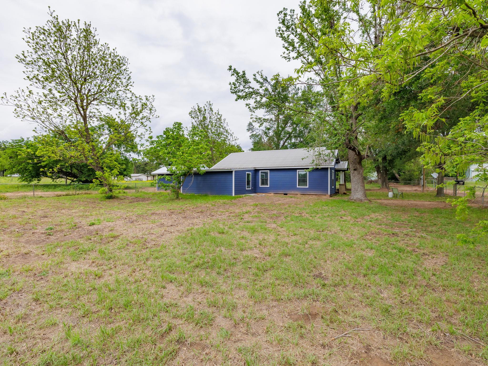202 N Arendell, Gause, TX 77857