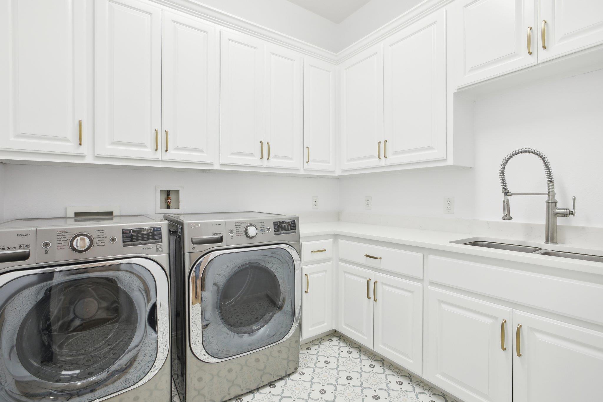 8220 Denali Pkwy, Austin, TX 78726