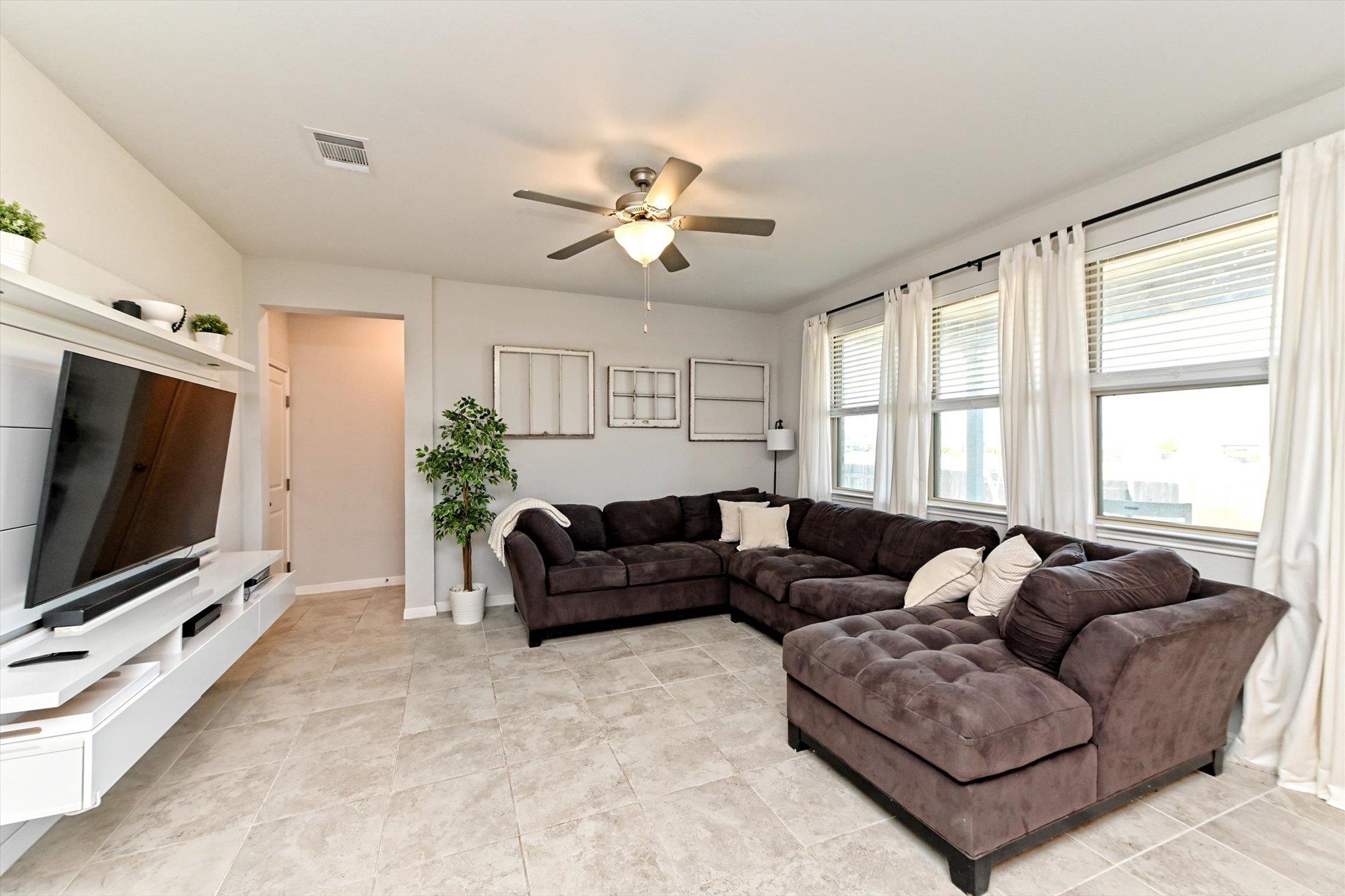 13604 Rosebud Isle, Manor, TX 78653