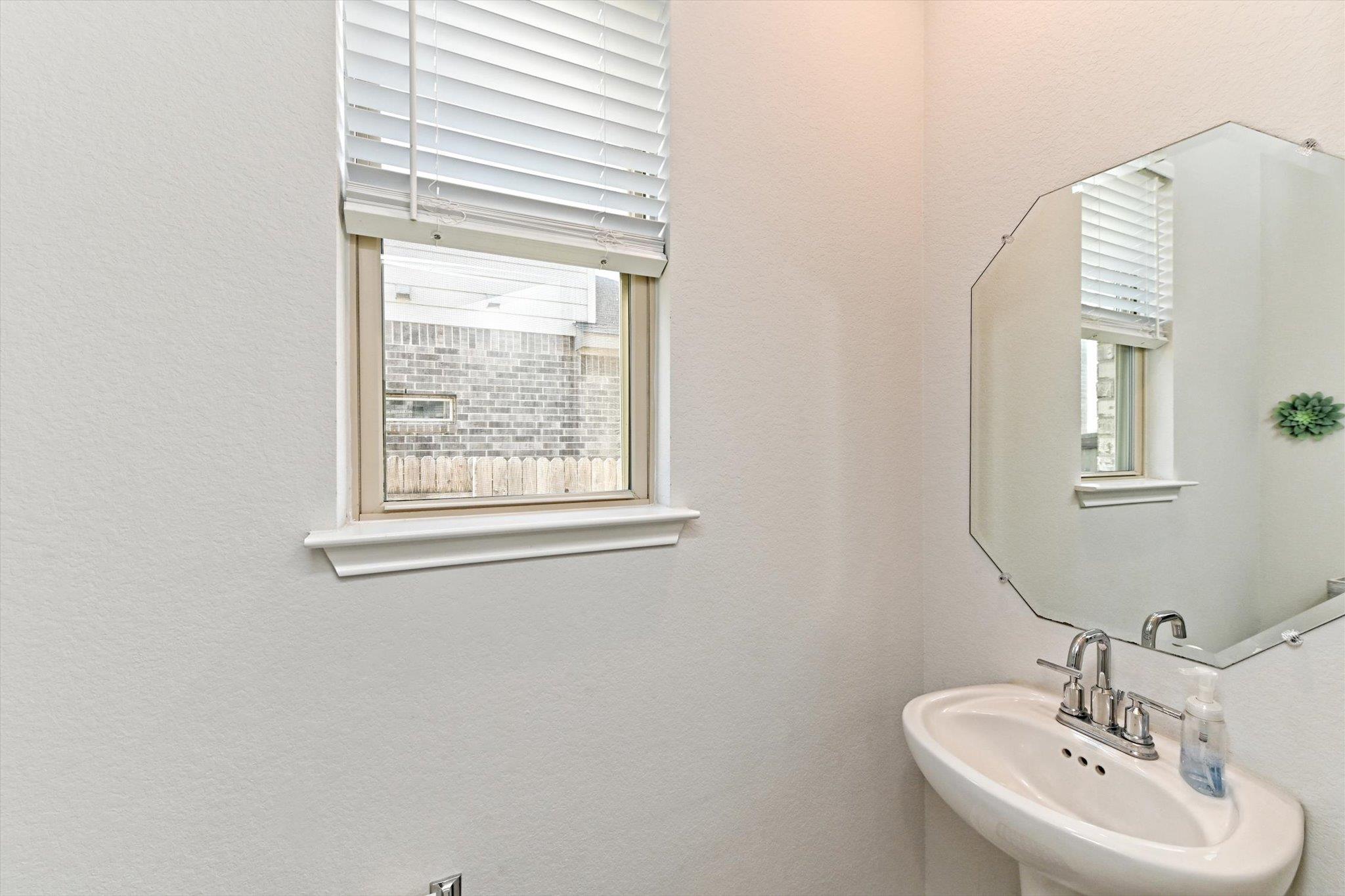 13604 Rosebud Isle, Manor, TX 78653