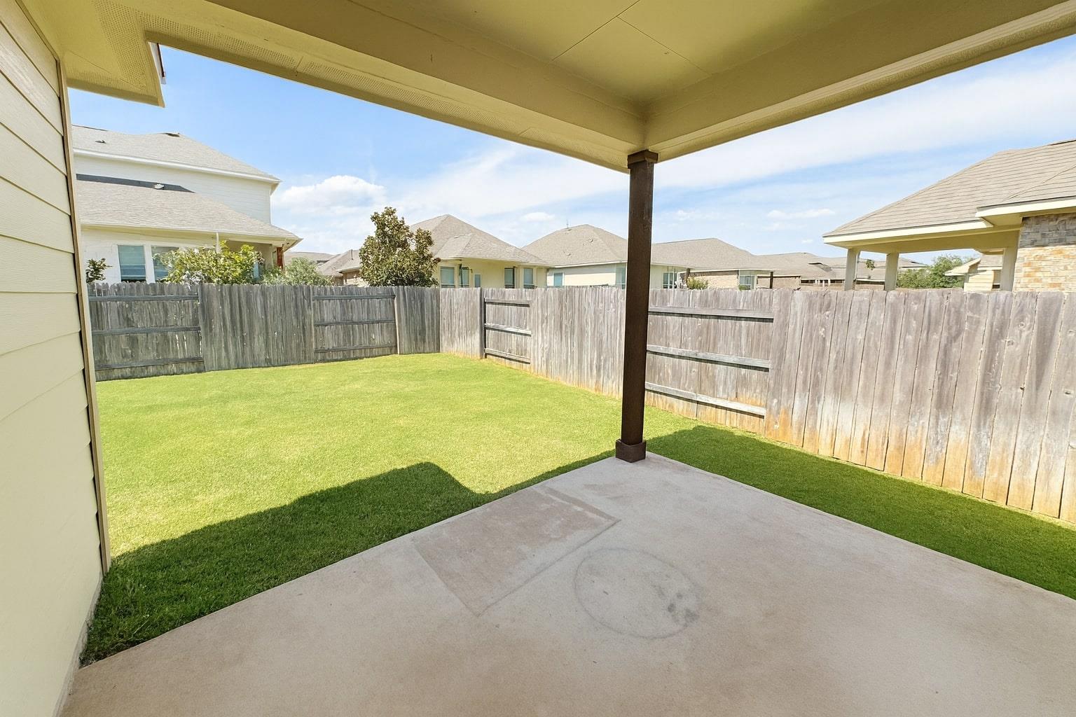 913 Centerra Hills Cir, Round Rock, TX 78665