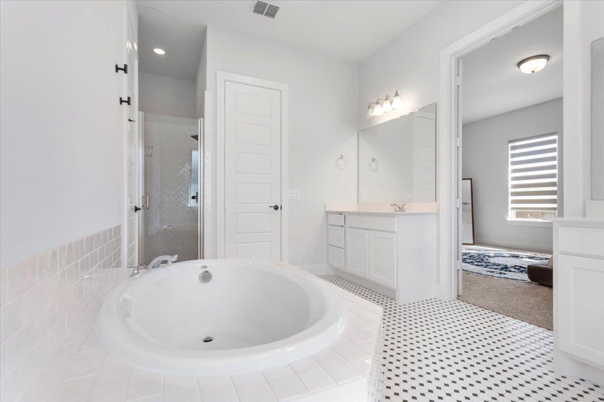 7905 Catbird Ln, Austin, TX 78744