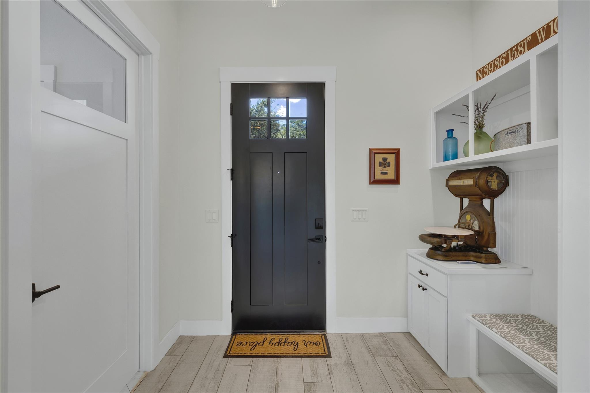 1799 Lakeside Dr W, Canyon Lake, TX 78133